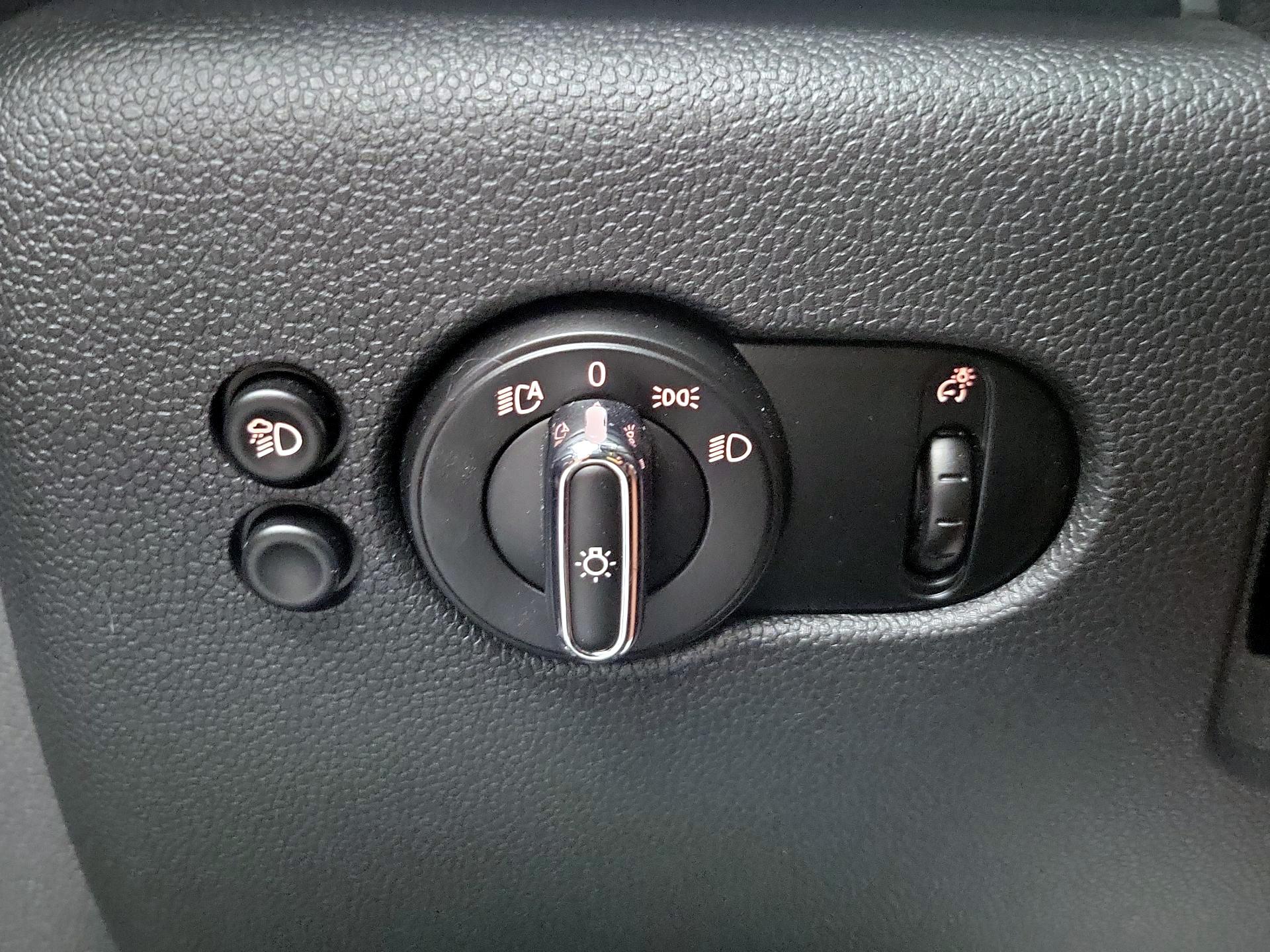 Thumbnail: 2022 MINI Cooper Hardtop - 13