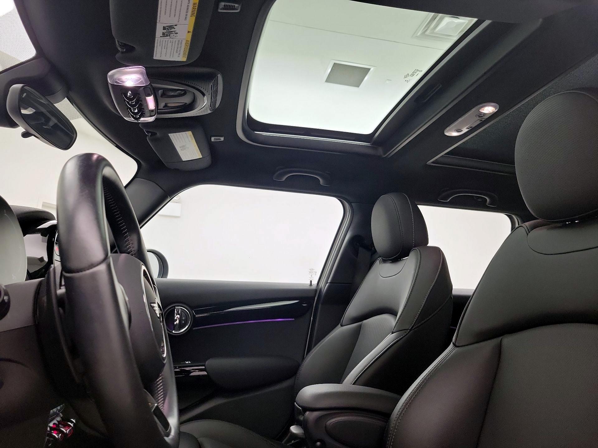 Thumbnail: 2022 MINI Cooper Hardtop - 20