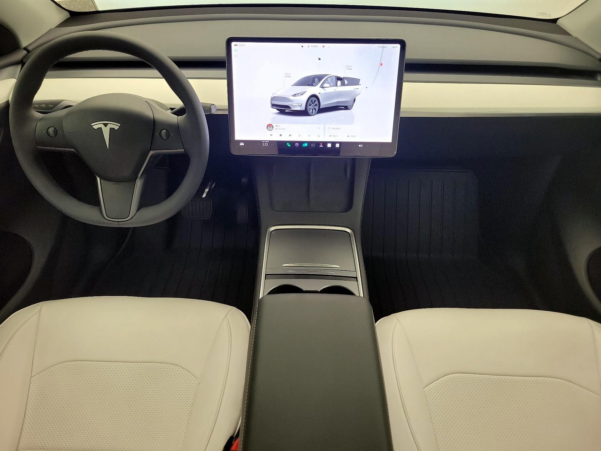 Thumbnail: 2025 Tesla Model Y - 9