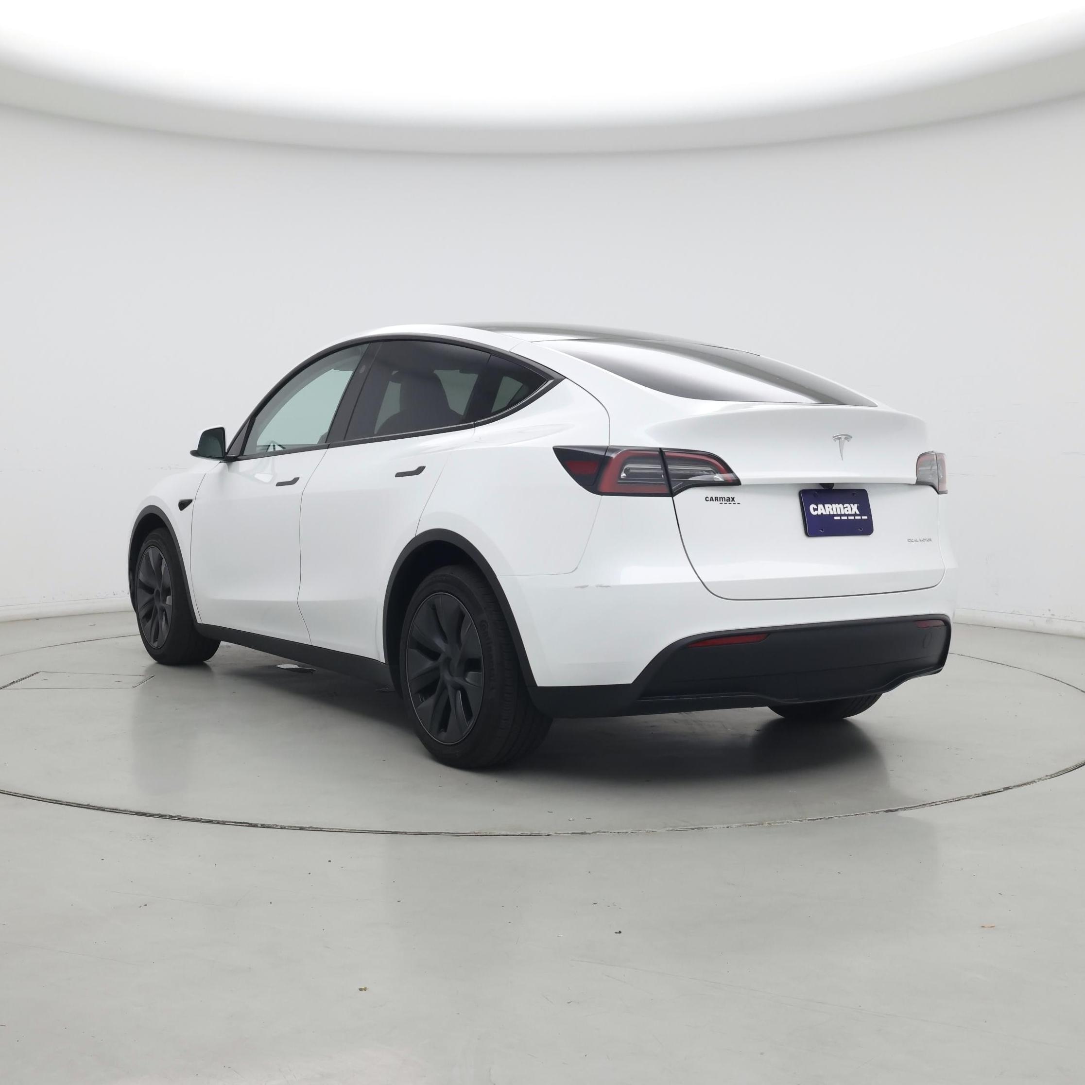 Thumbnail: 2025 Tesla Model Y - 2