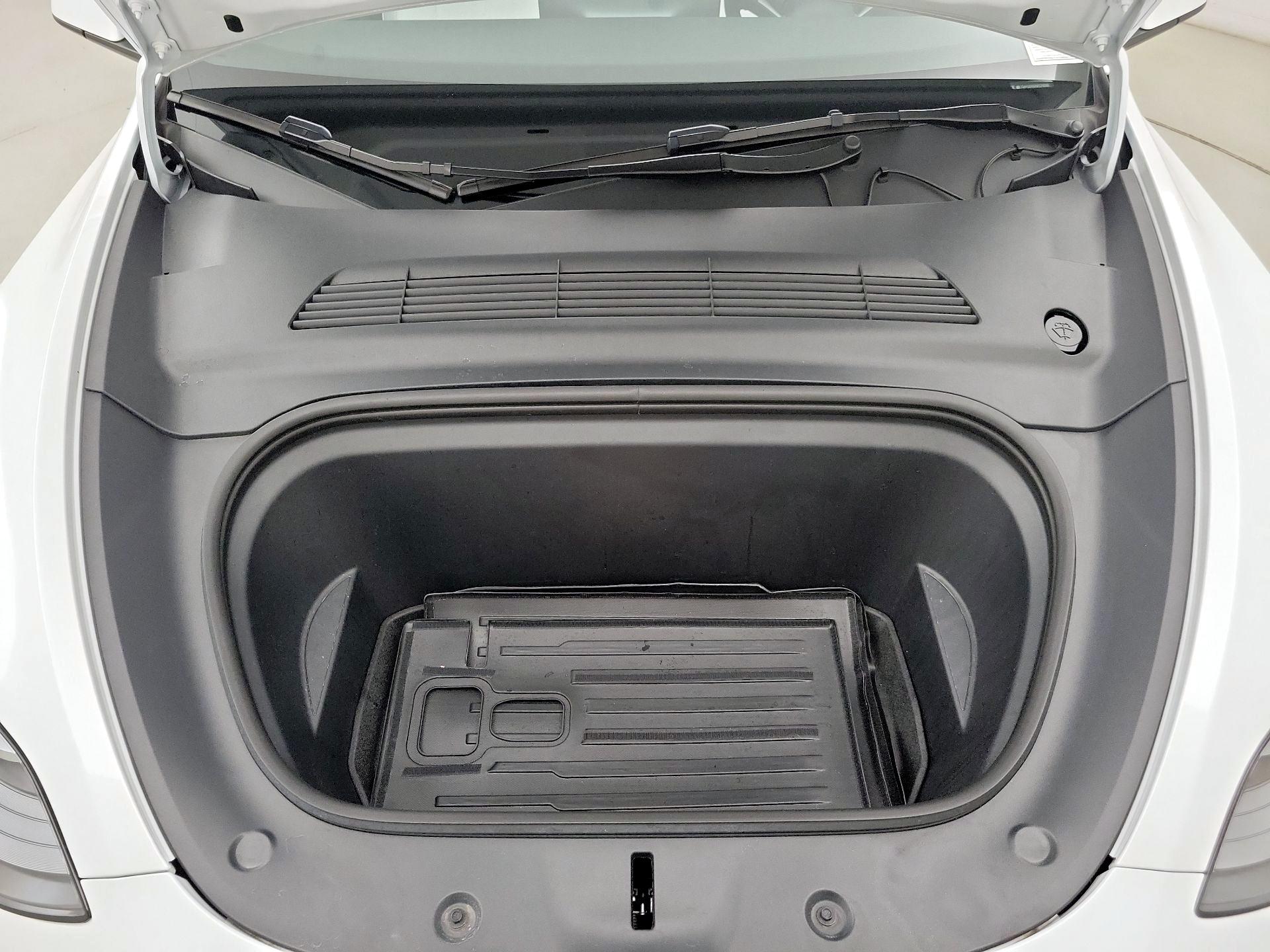 Thumbnail: 2025 Tesla Model Y - 20