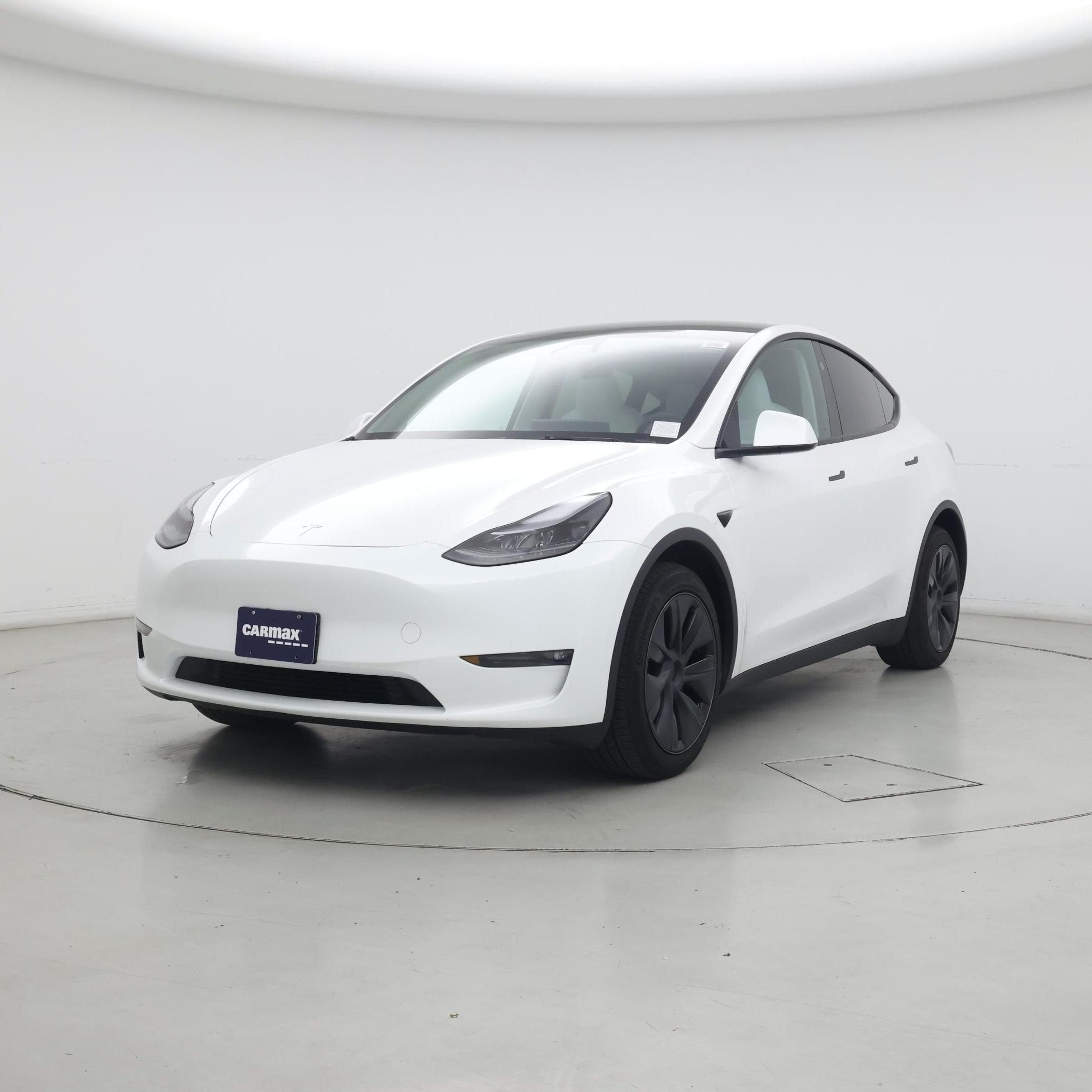 Thumbnail: 2025 Tesla Model Y - 4