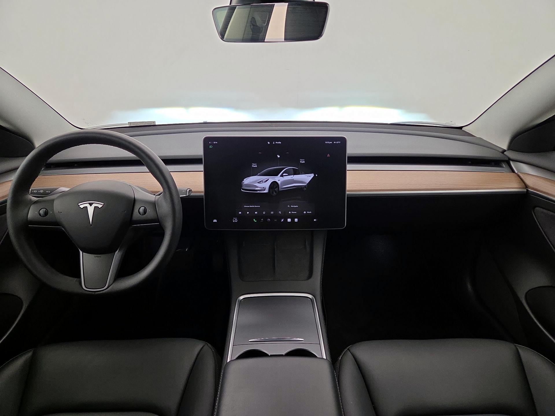 Thumbnail: 2022 Tesla Model 3 - 9