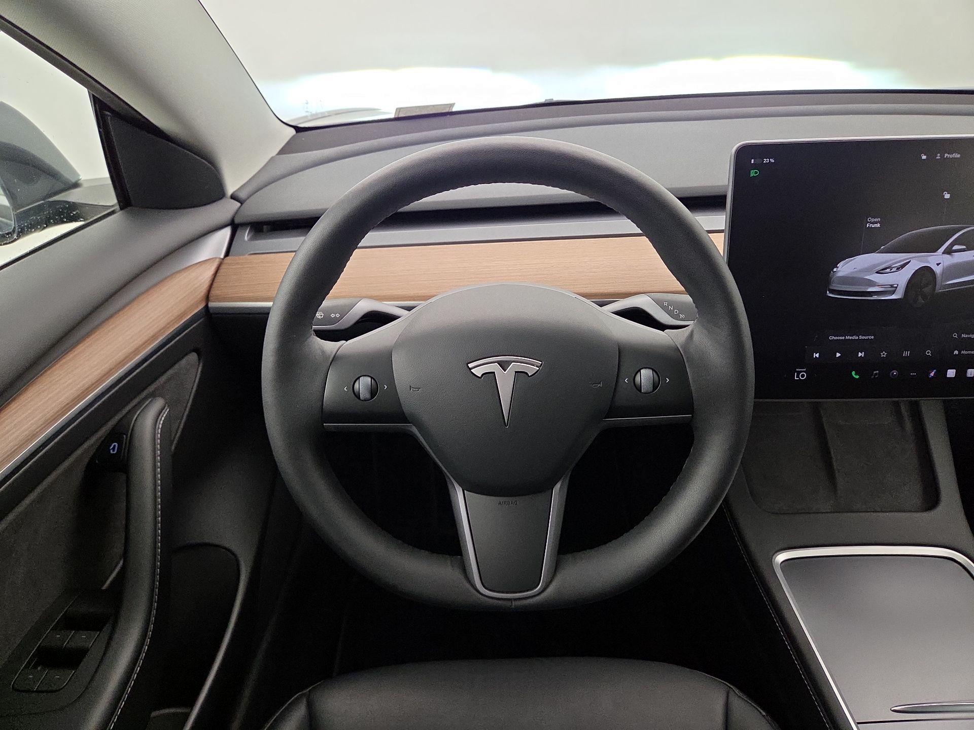 Thumbnail: 2022 Tesla Model 3 - 10