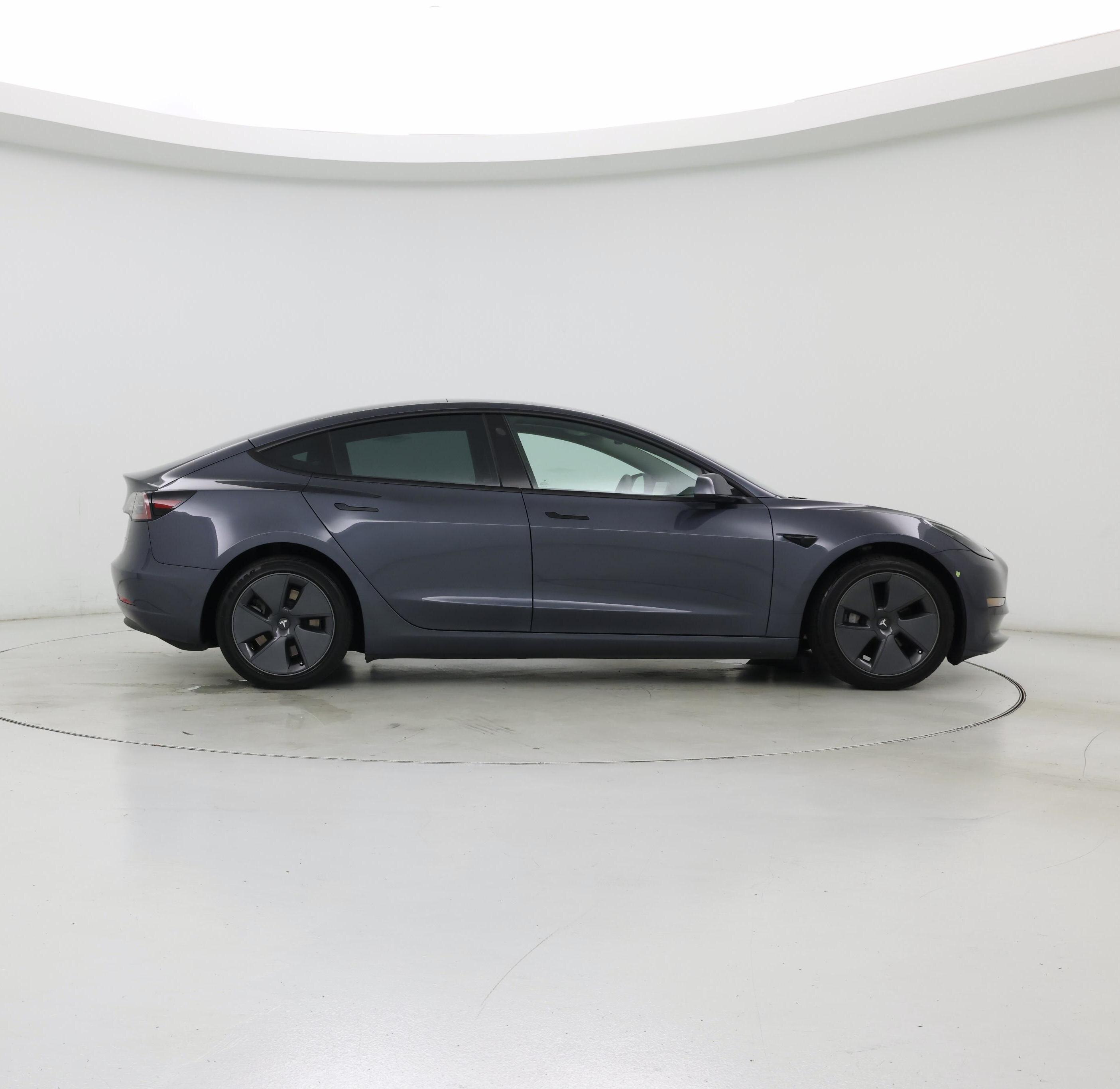 Thumbnail: 2022 Tesla Model 3 - 7