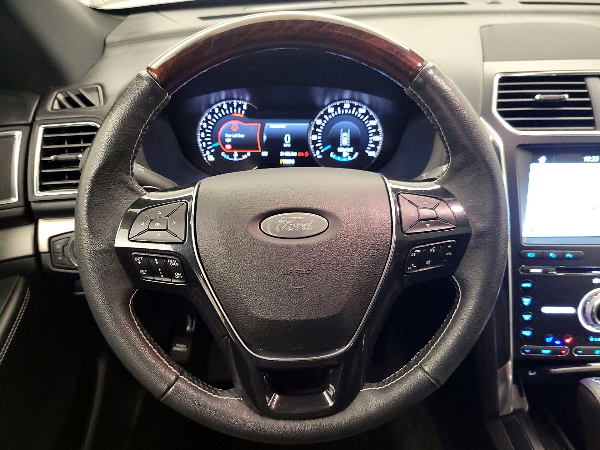 Thumbnail: 2018 Ford Explorer - 10