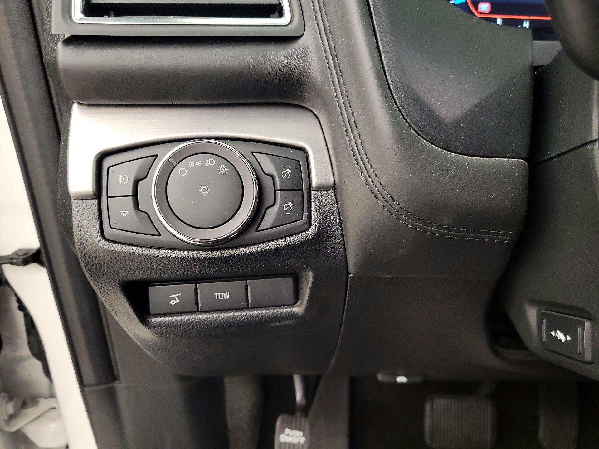 Thumbnail: 2018 Ford Explorer - 13