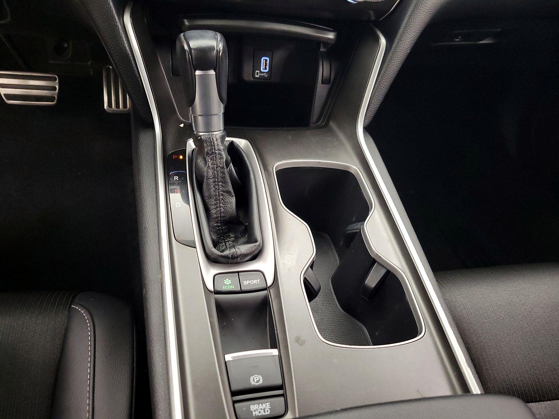 Thumbnail: 2019 Honda Accord - 17