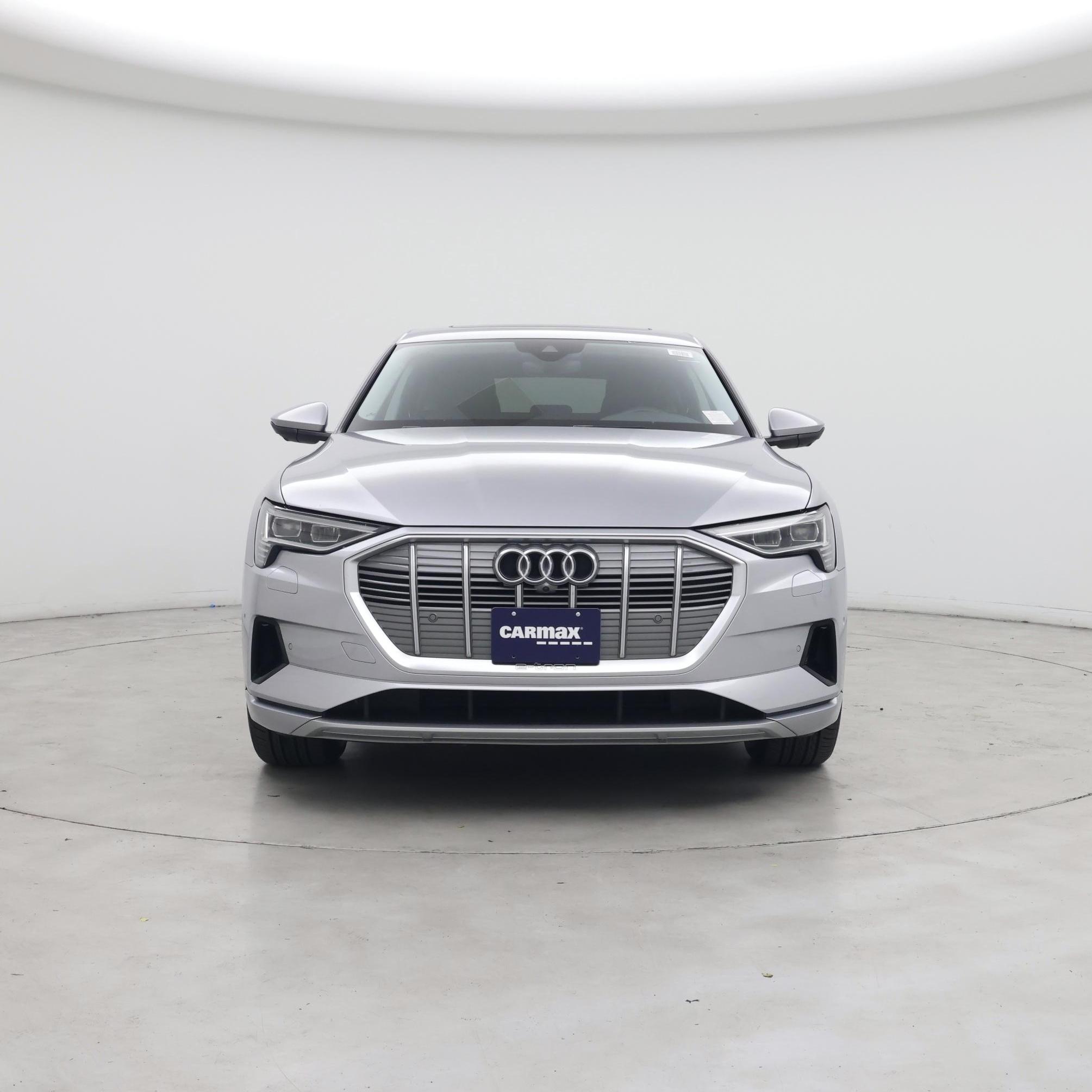 Thumbnail: 2020 Audi e-tron S - 5