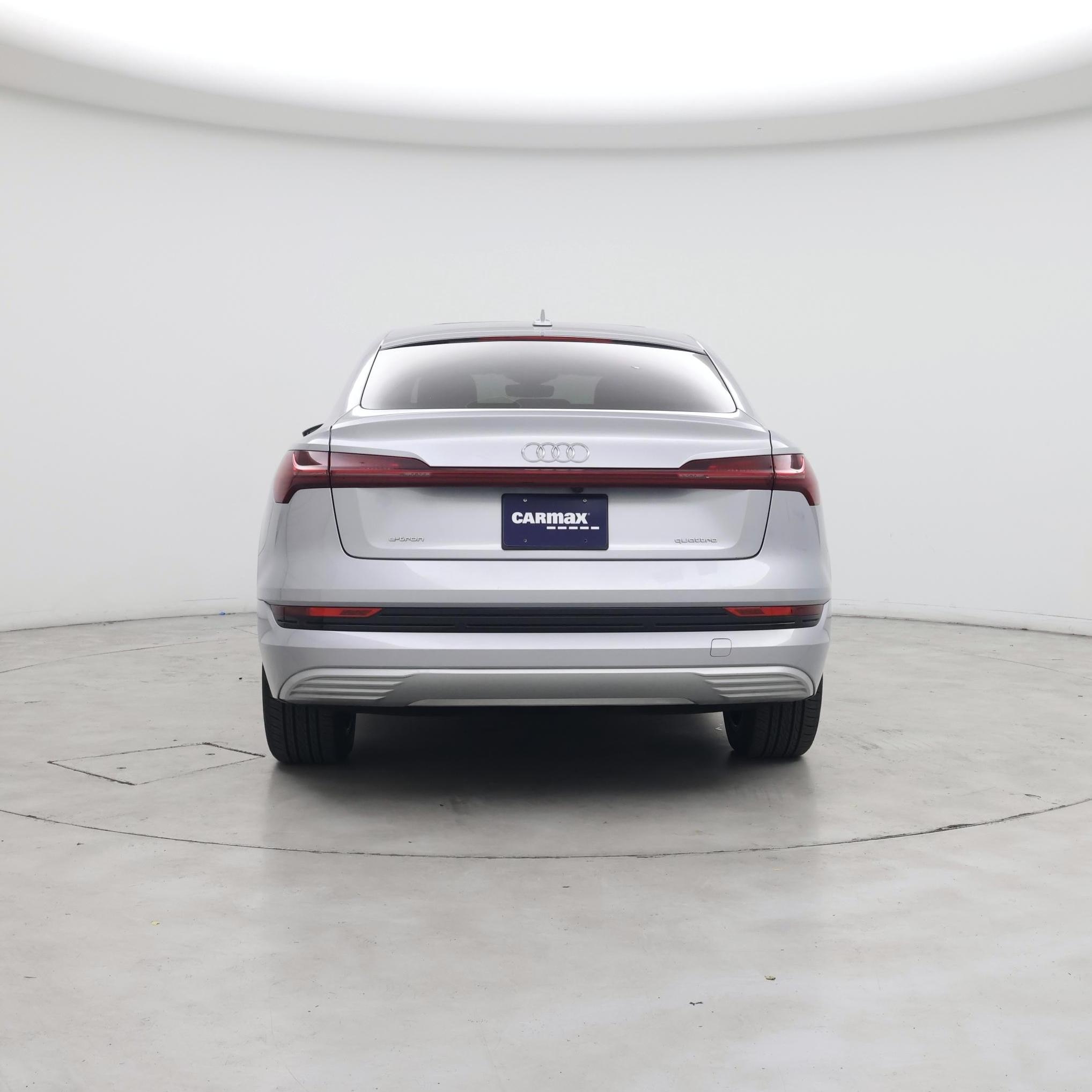 Thumbnail: 2020 Audi e-tron S - 6