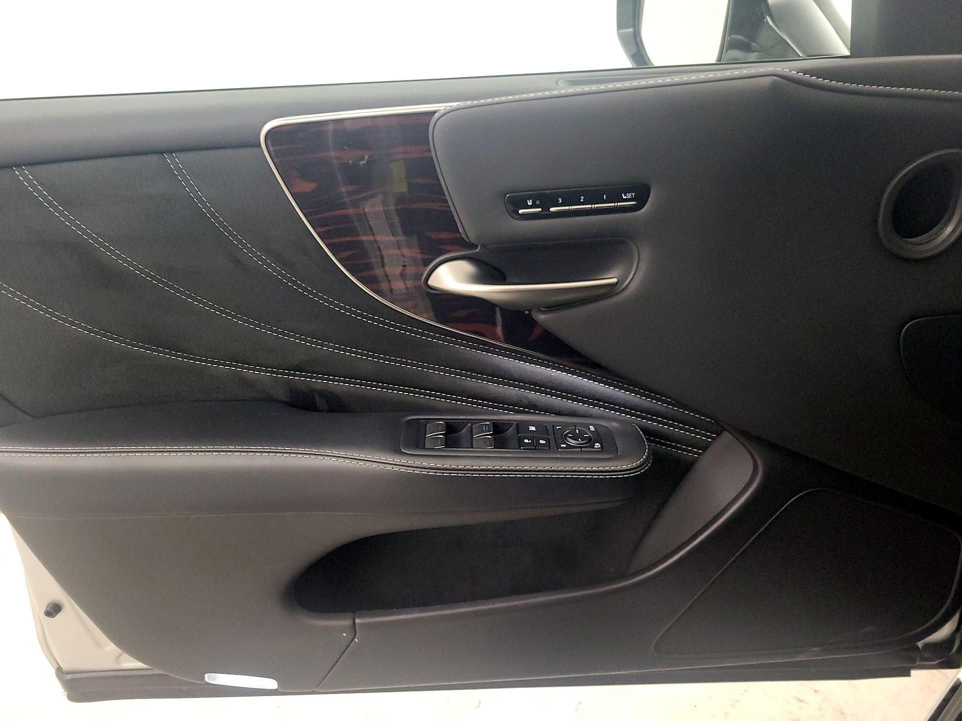 Thumbnail: 2018 Lexus LS - 12