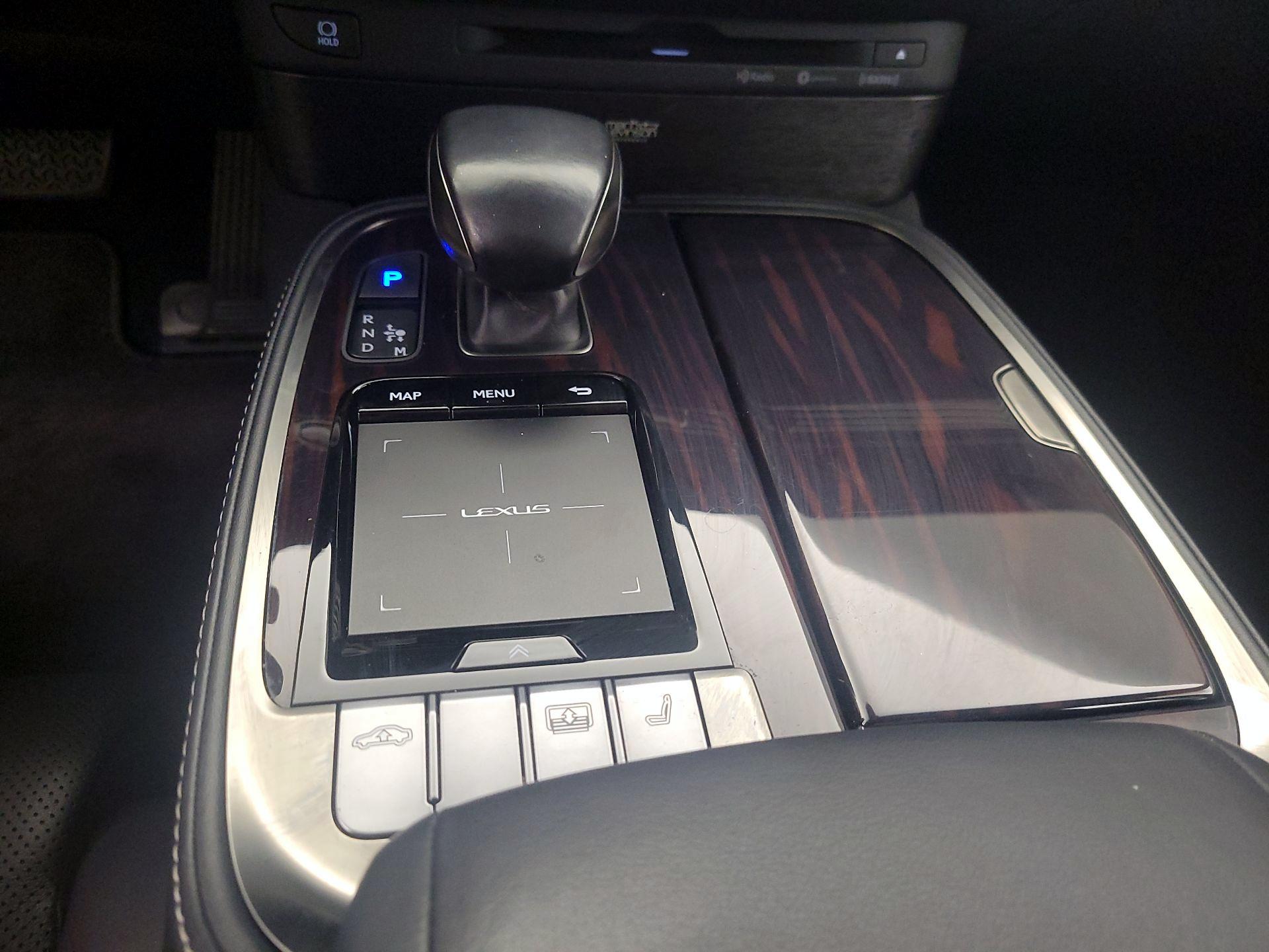 Thumbnail: 2018 Lexus LS - 17