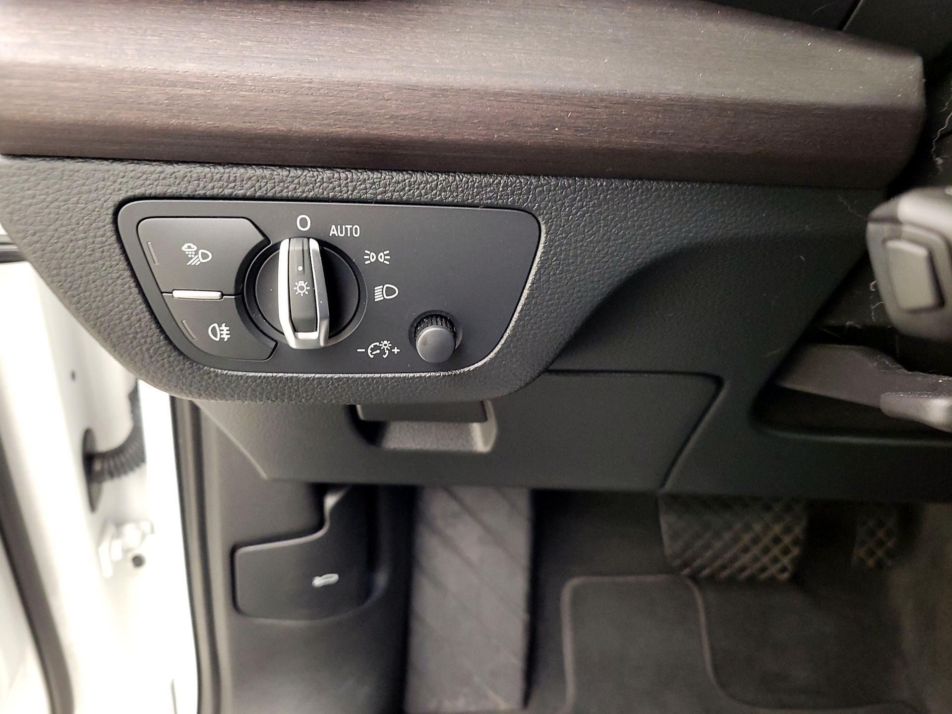 Thumbnail: 2021 Audi Q5 - 11