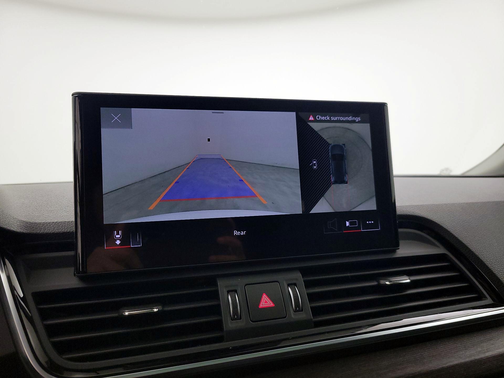 Thumbnail: 2021 Audi Q5 - 13