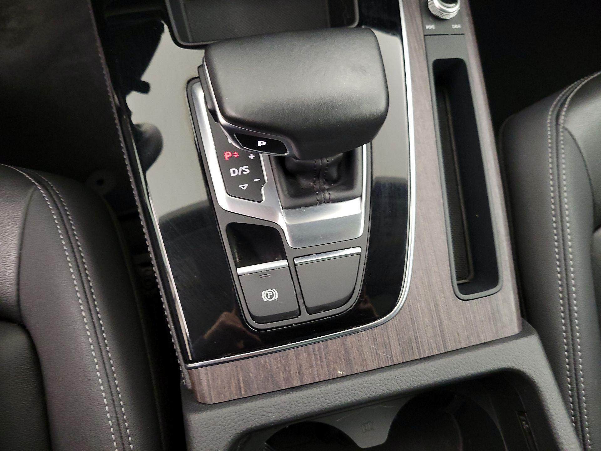 Thumbnail: 2021 Audi Q5 - 16