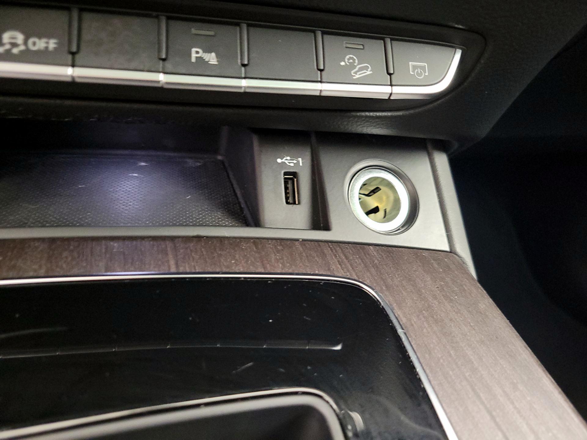 Thumbnail: 2021 Audi Q5 - 17