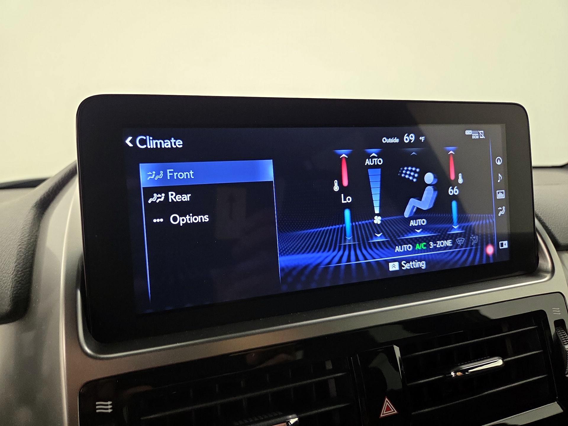 Thumbnail: 2023 Lexus GX - 17