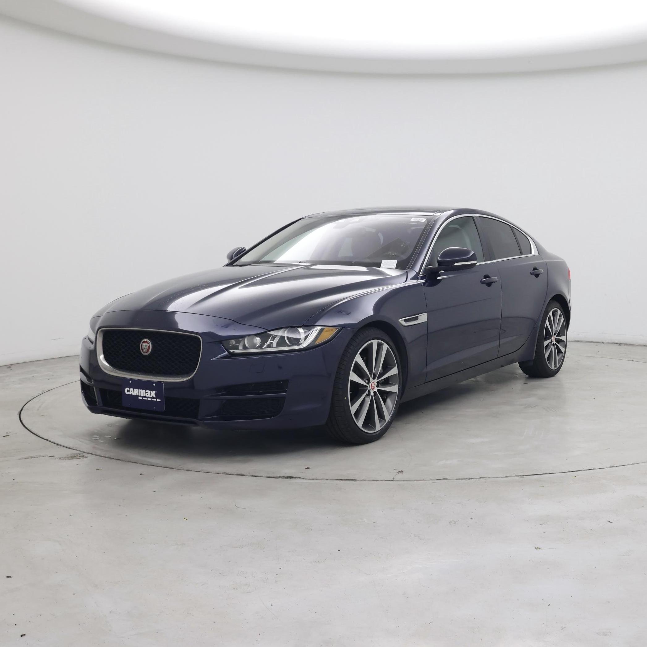 Thumbnail: 2018 Jaguar XE - 4
