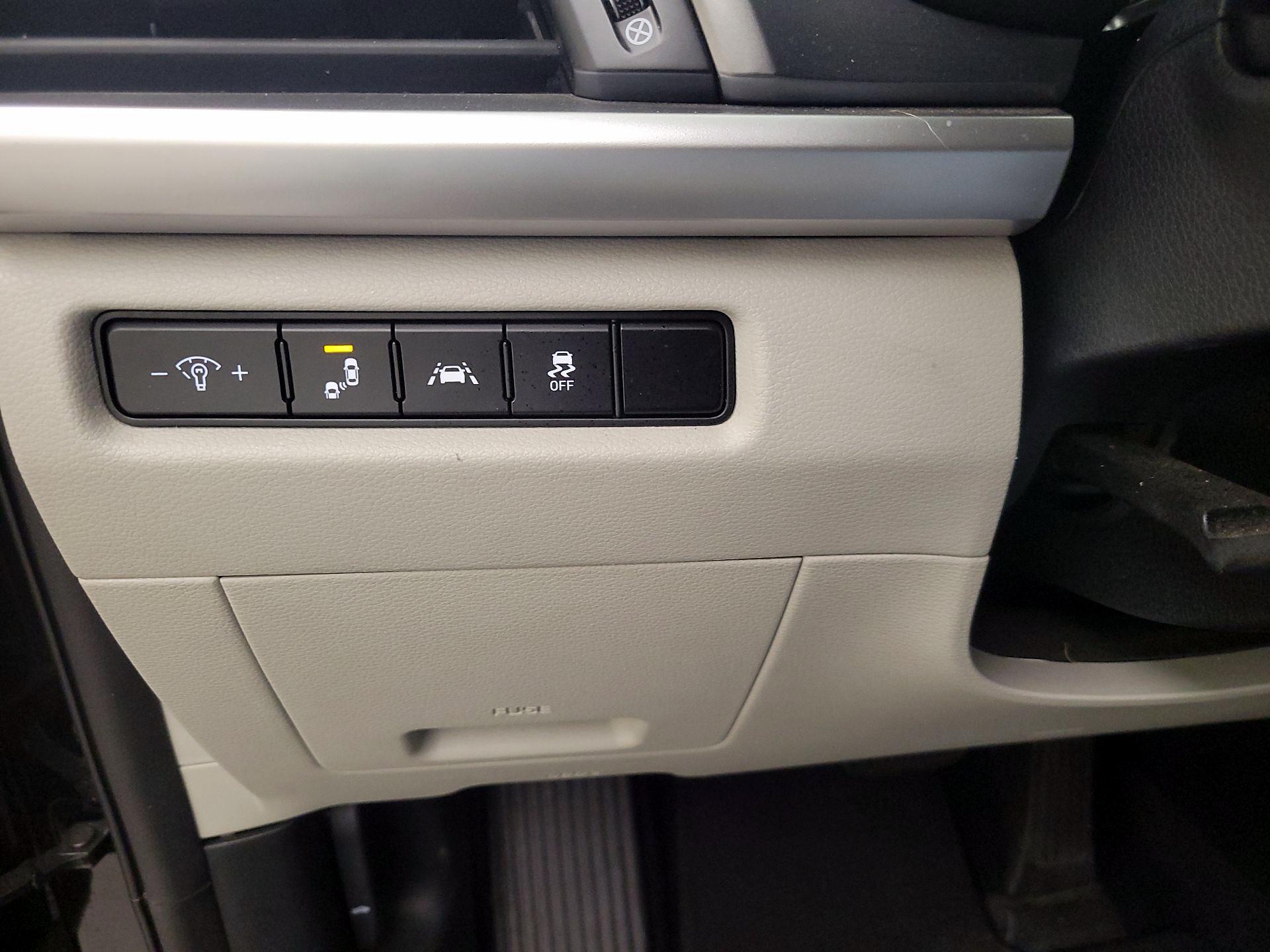 Thumbnail: 2021 Kia Telluride - 11