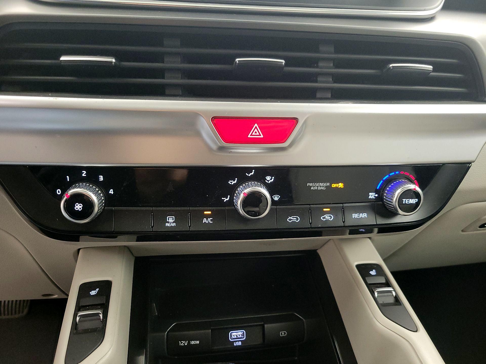 Thumbnail: 2021 Kia Telluride - 14