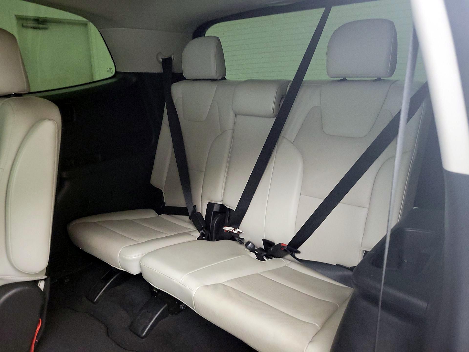 Thumbnail: 2021 Kia Telluride - 19