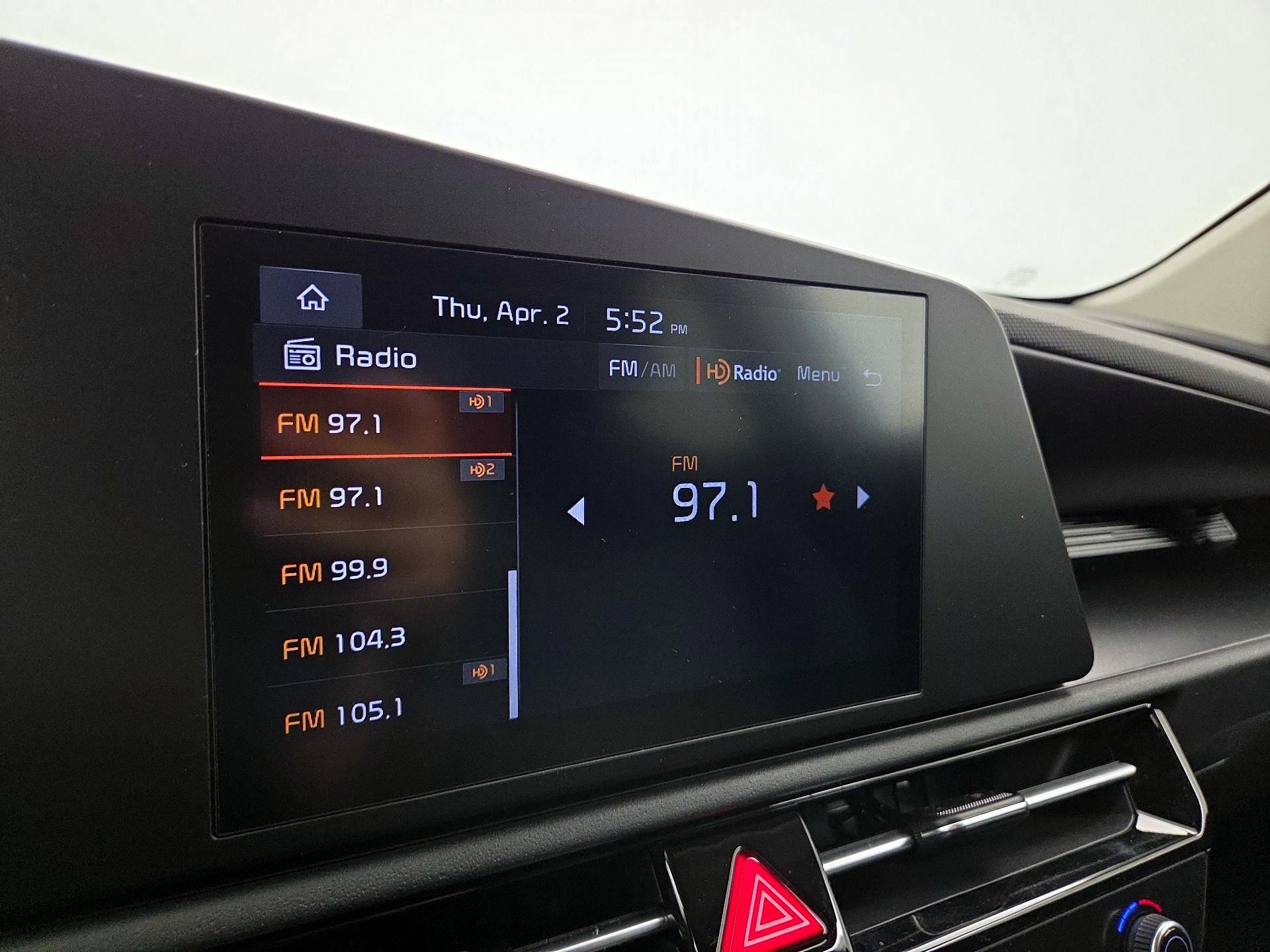 Thumbnail: 2023 Kia Niro - 14