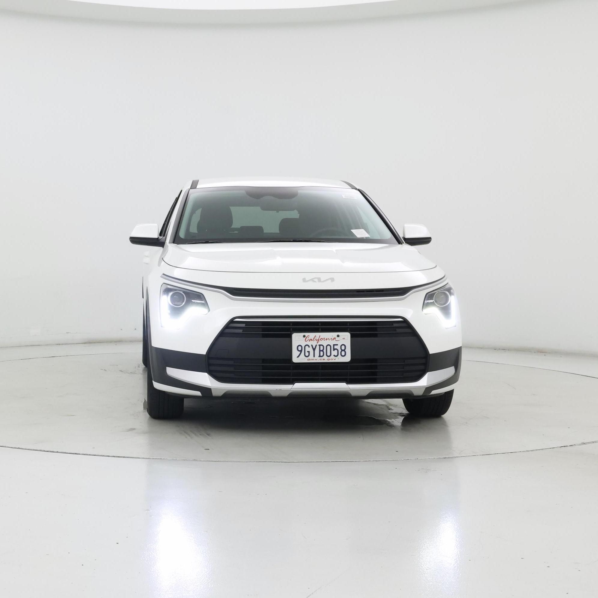 Thumbnail: 2023 Kia Niro - 5