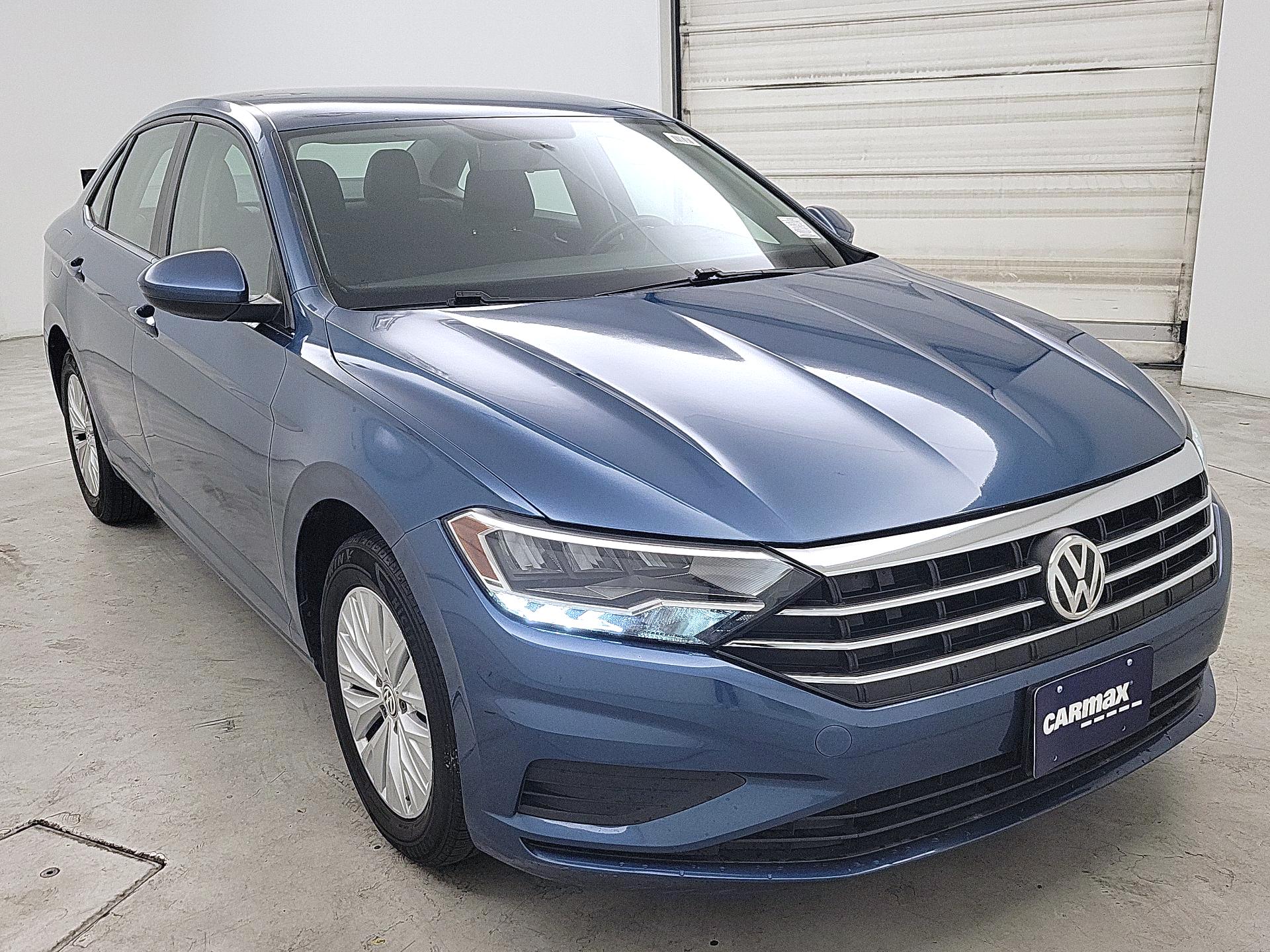Thumbnail: 2019 Volkswagen Jetta - 1