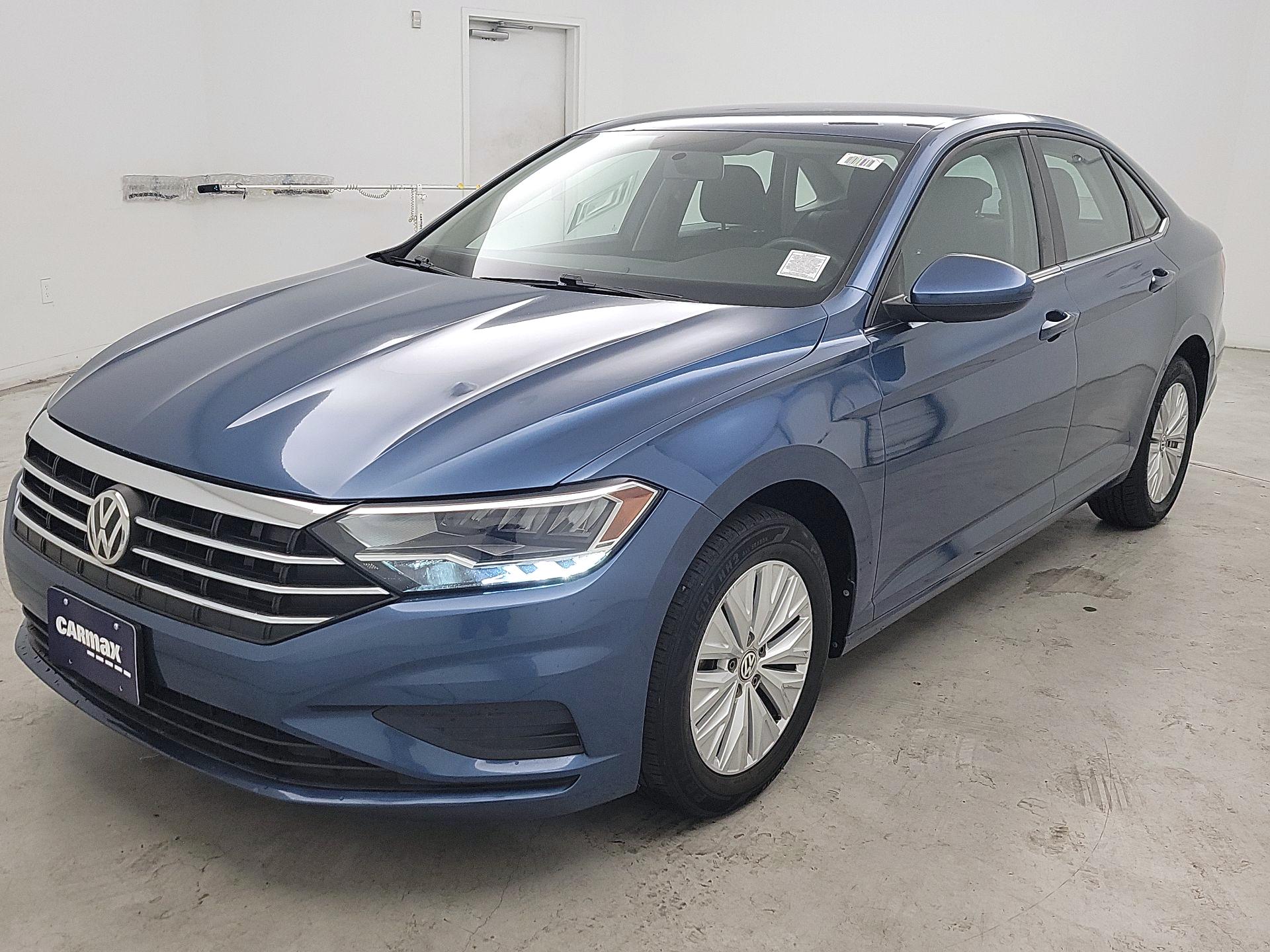 Thumbnail: 2019 Volkswagen Jetta - 3