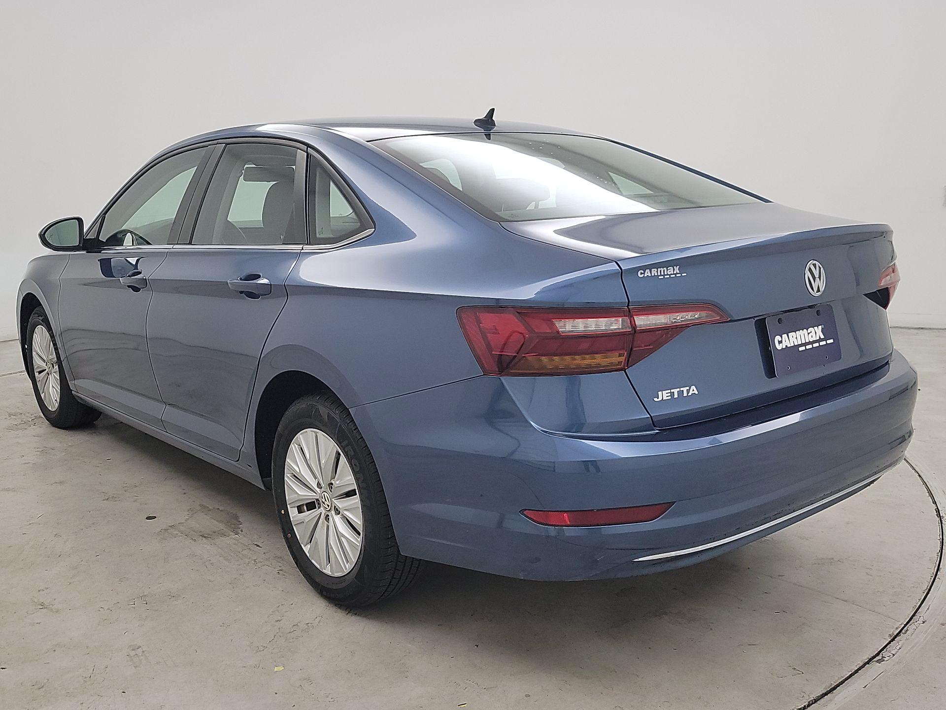 Thumbnail: 2019 Volkswagen Jetta - 7