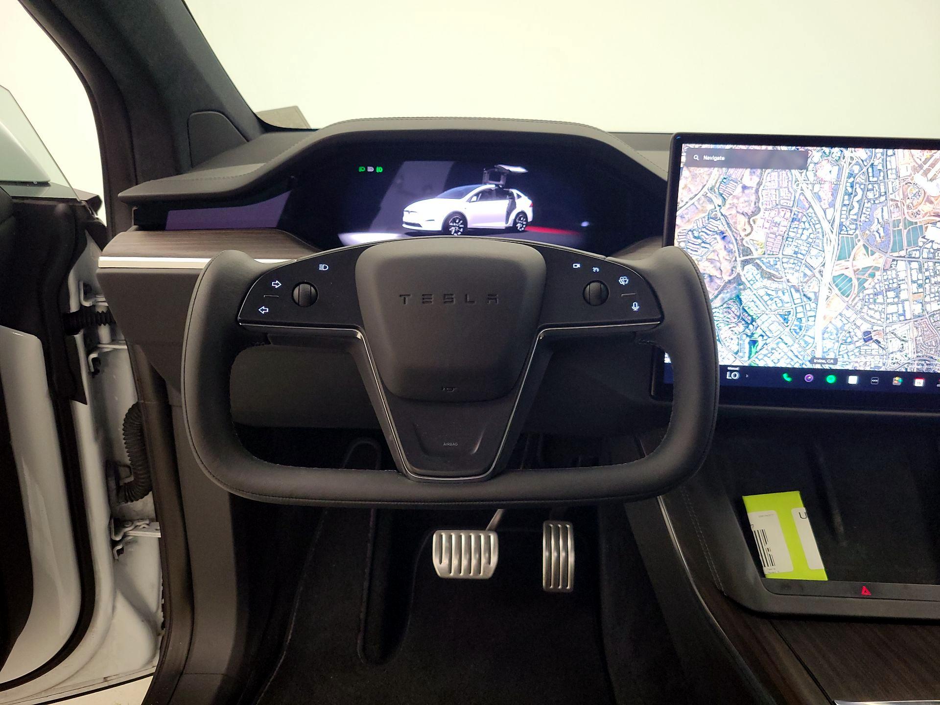 Thumbnail: 2022 Tesla Model X - 10