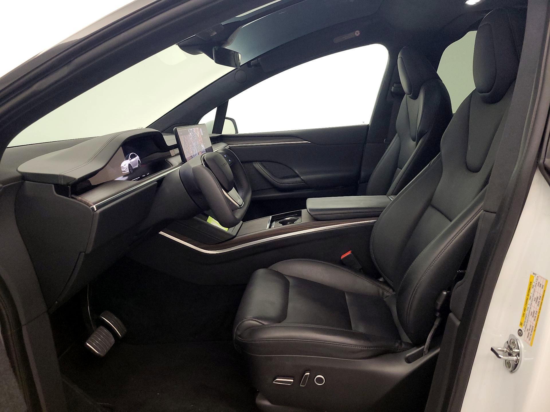 Thumbnail: 2022 Tesla Model X - 11