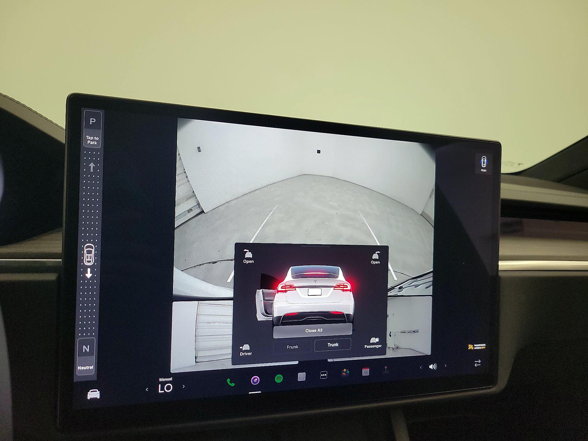 Thumbnail: 2022 Tesla Model X - 14