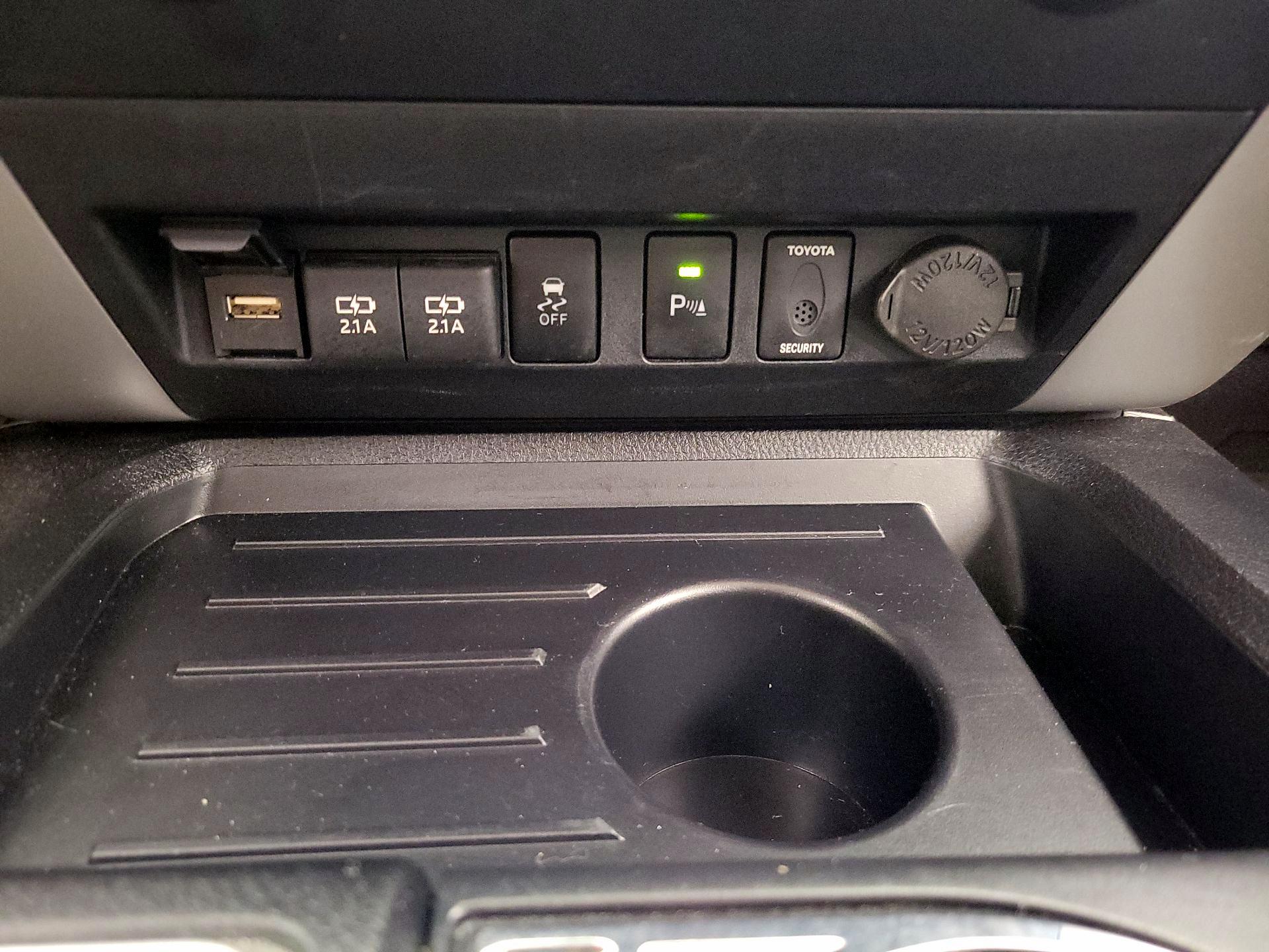 Thumbnail: 2020 Toyota Tundra - 19