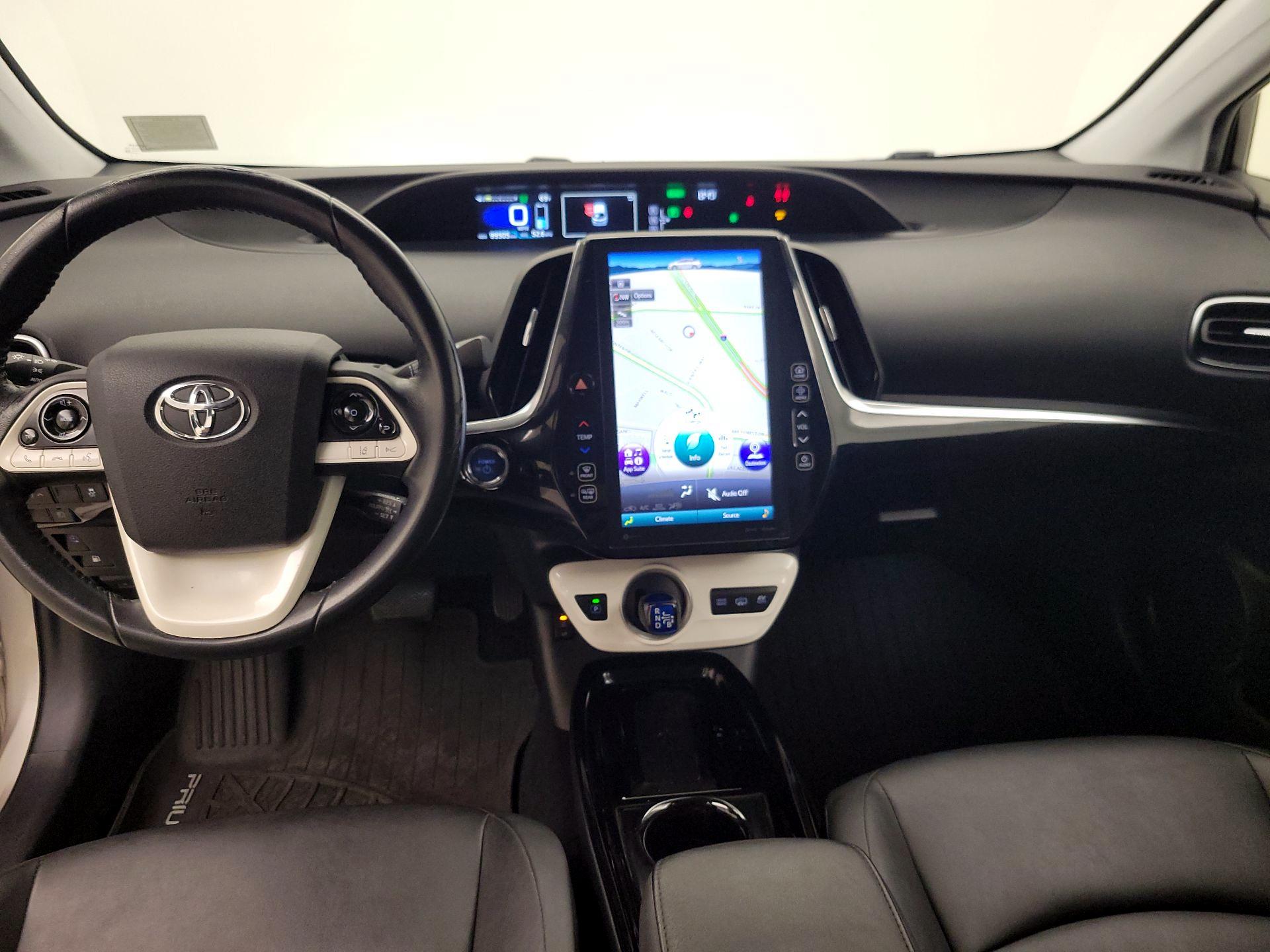 Thumbnail: 2017 Toyota Prius Prime - 9
