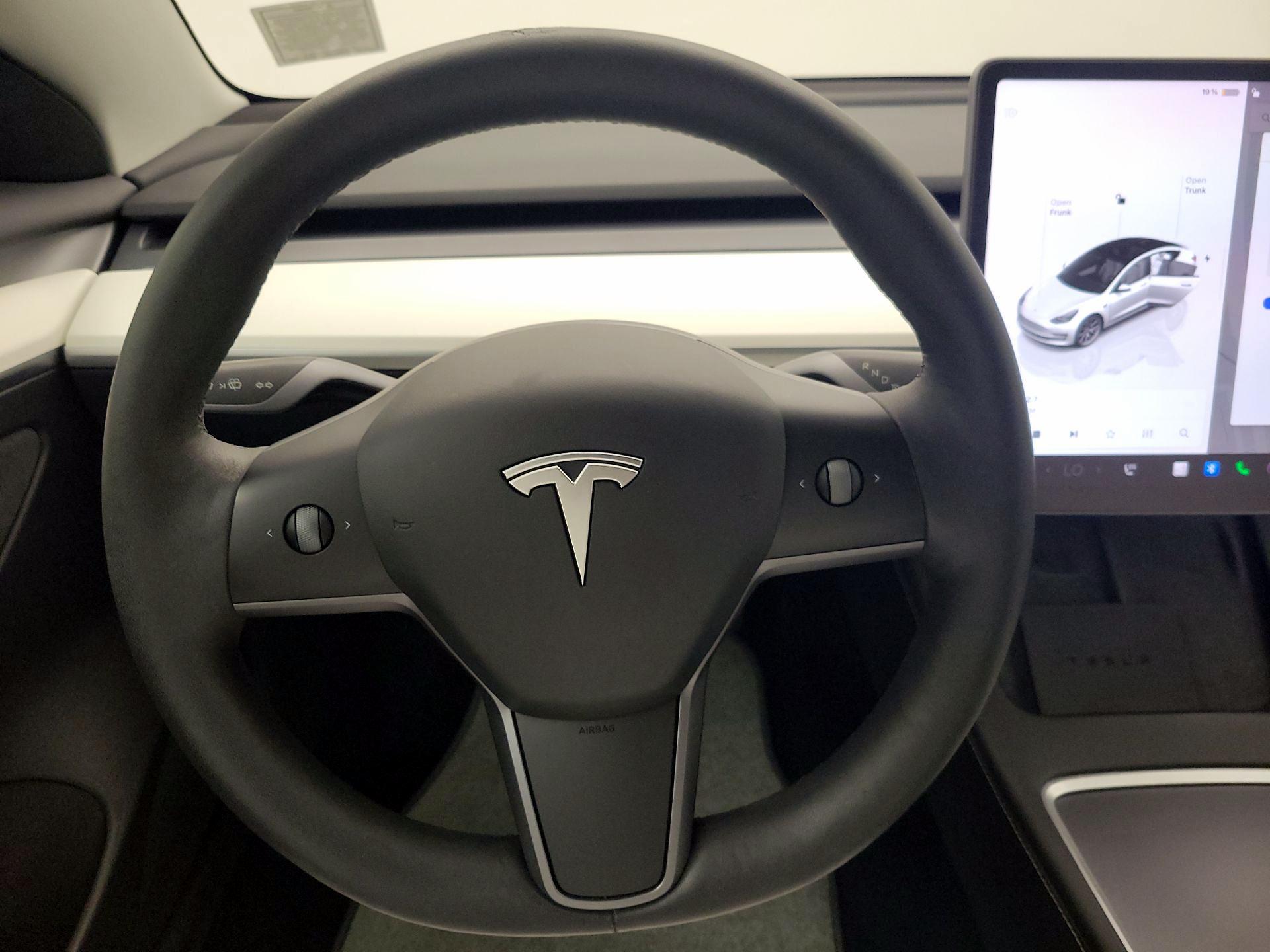 Thumbnail: 2022 Tesla Model 3 - 10