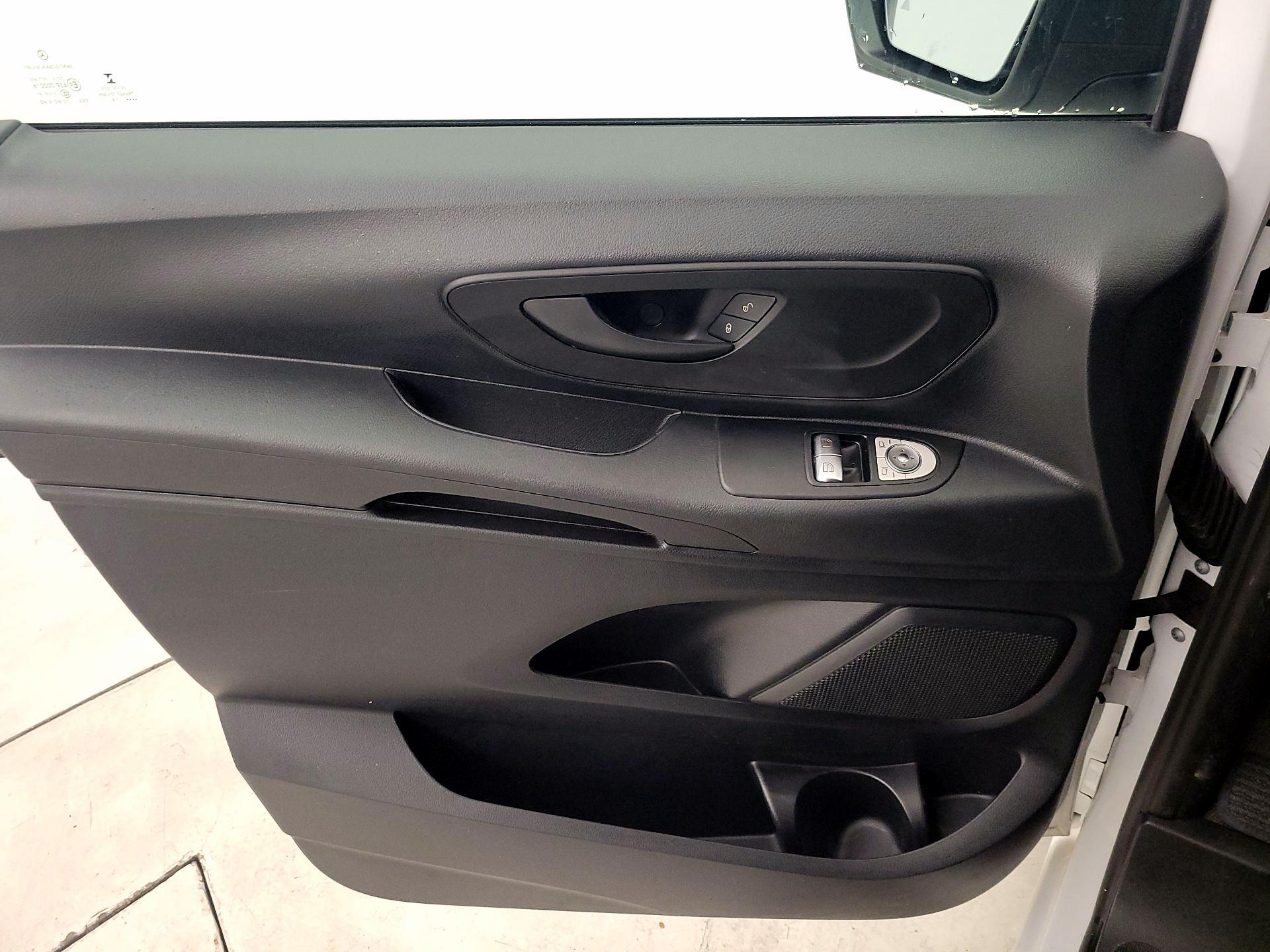 Thumbnail: 2019 Mercedes-Benz Metris - 12