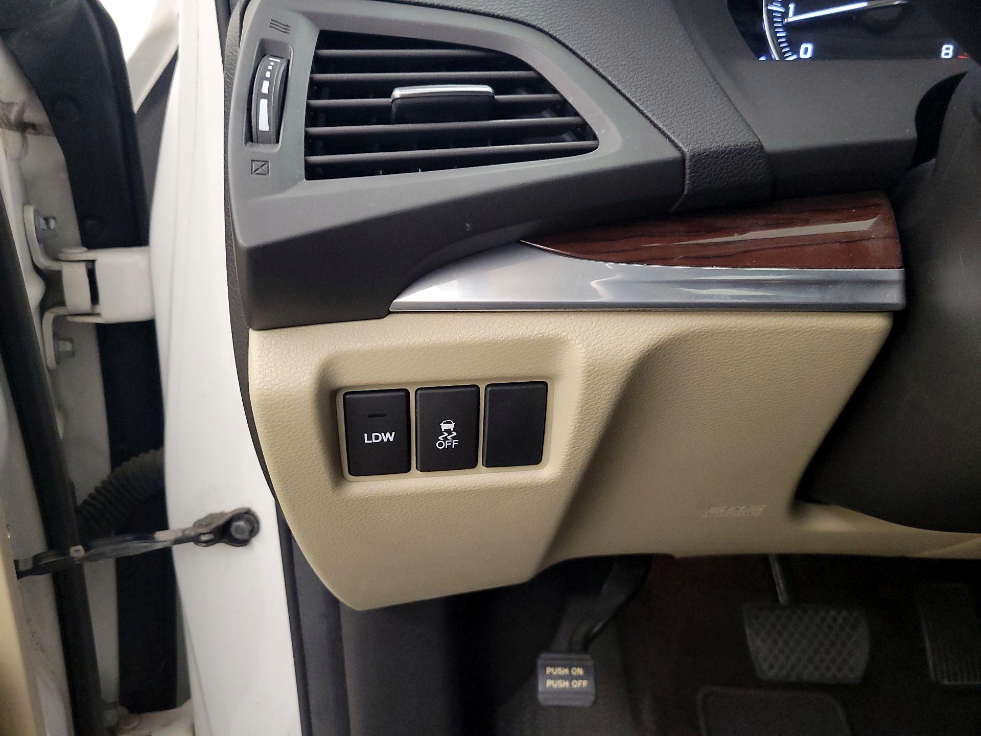 Thumbnail: 2014 Acura MDX - 13