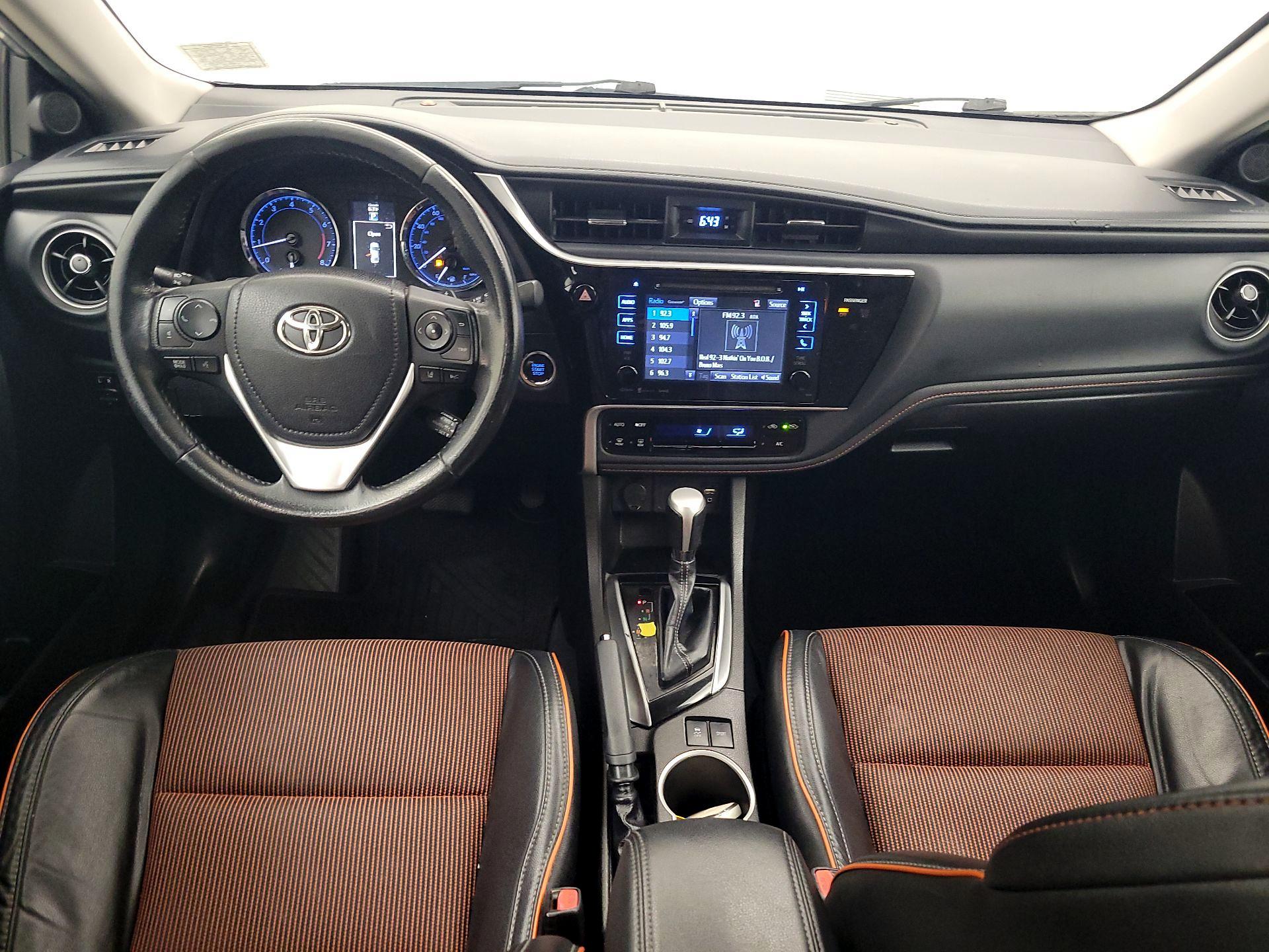 Thumbnail: 2017 Toyota Corolla - 9