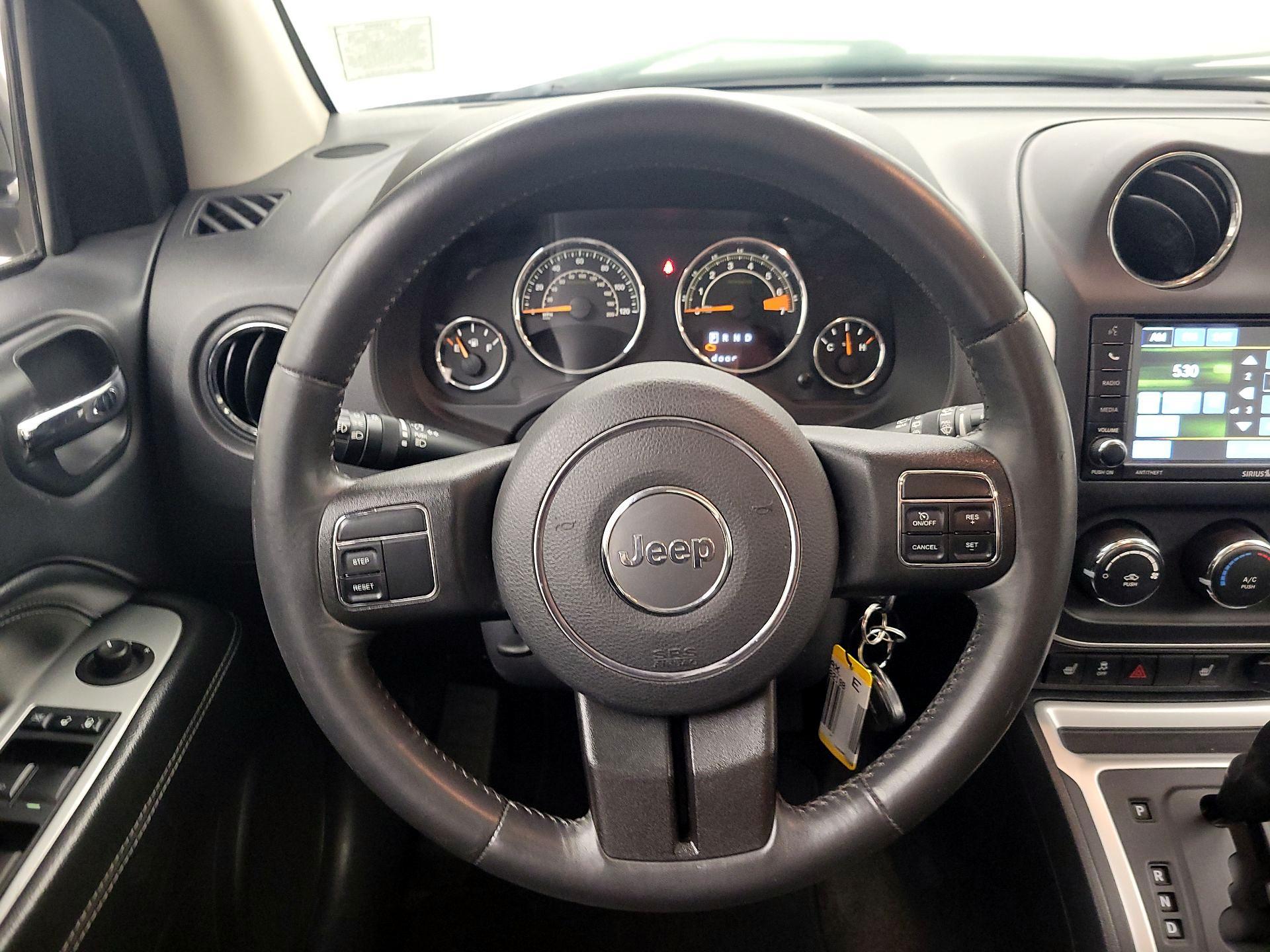 Thumbnail: 2014 Jeep Compass - 10