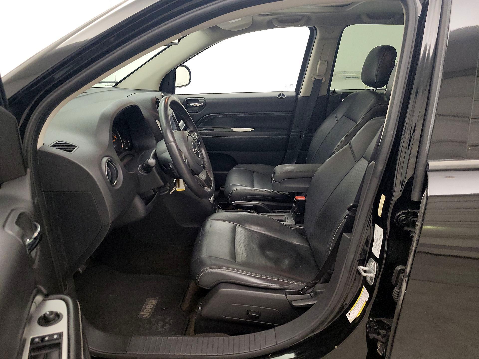 Thumbnail: 2014 Jeep Compass - 11