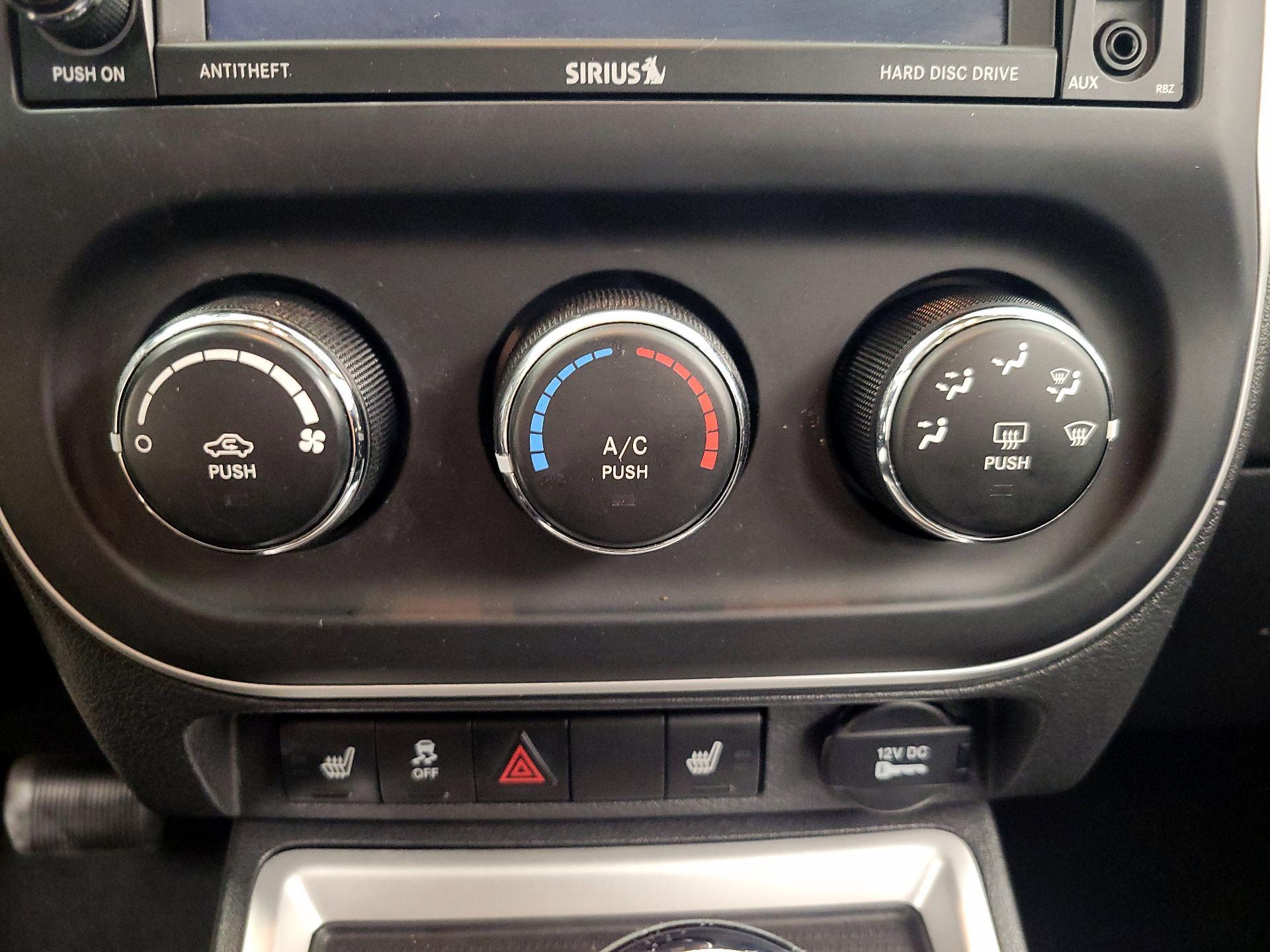 Thumbnail: 2014 Jeep Compass - 15