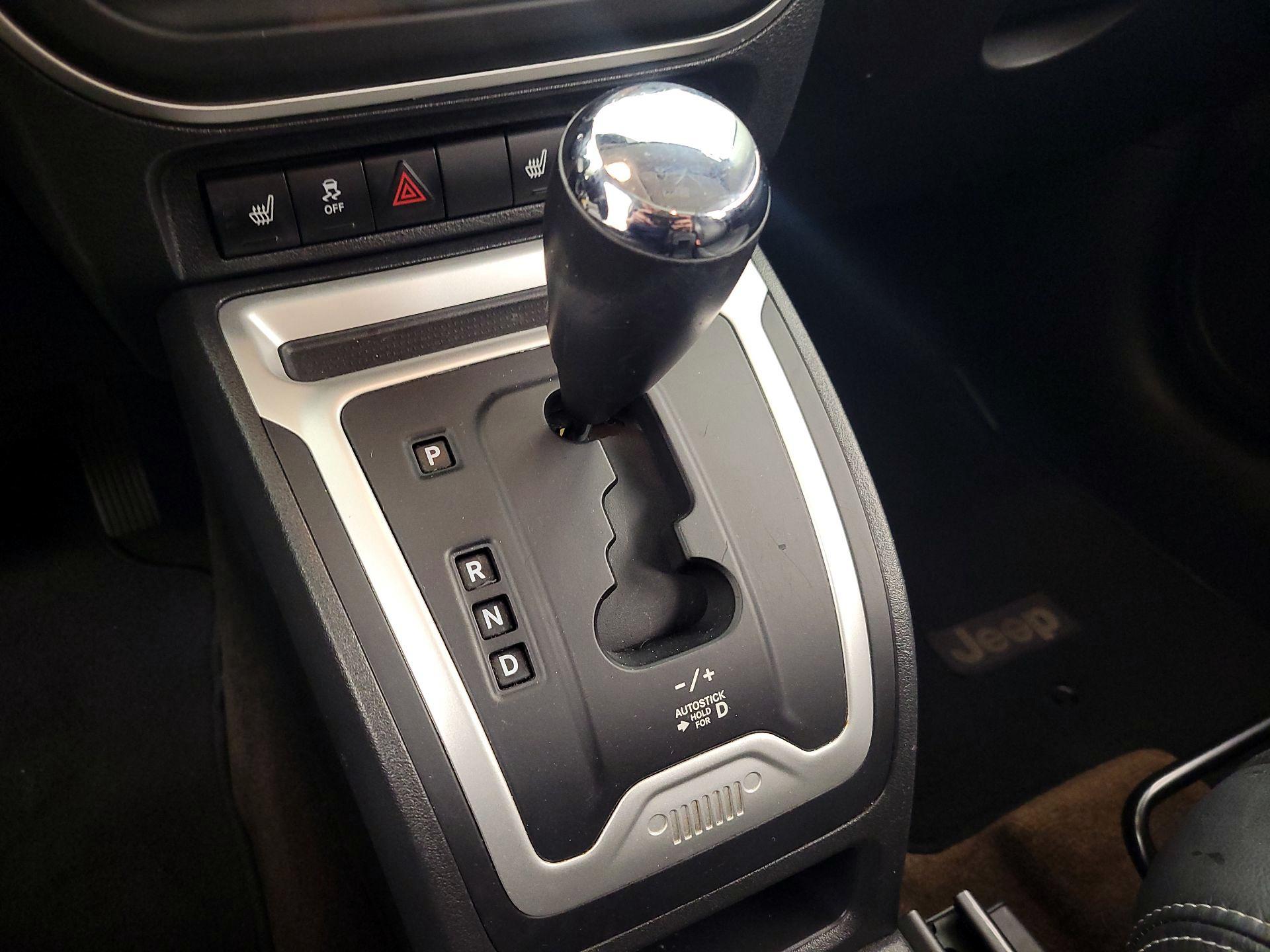 Thumbnail: 2014 Jeep Compass - 16