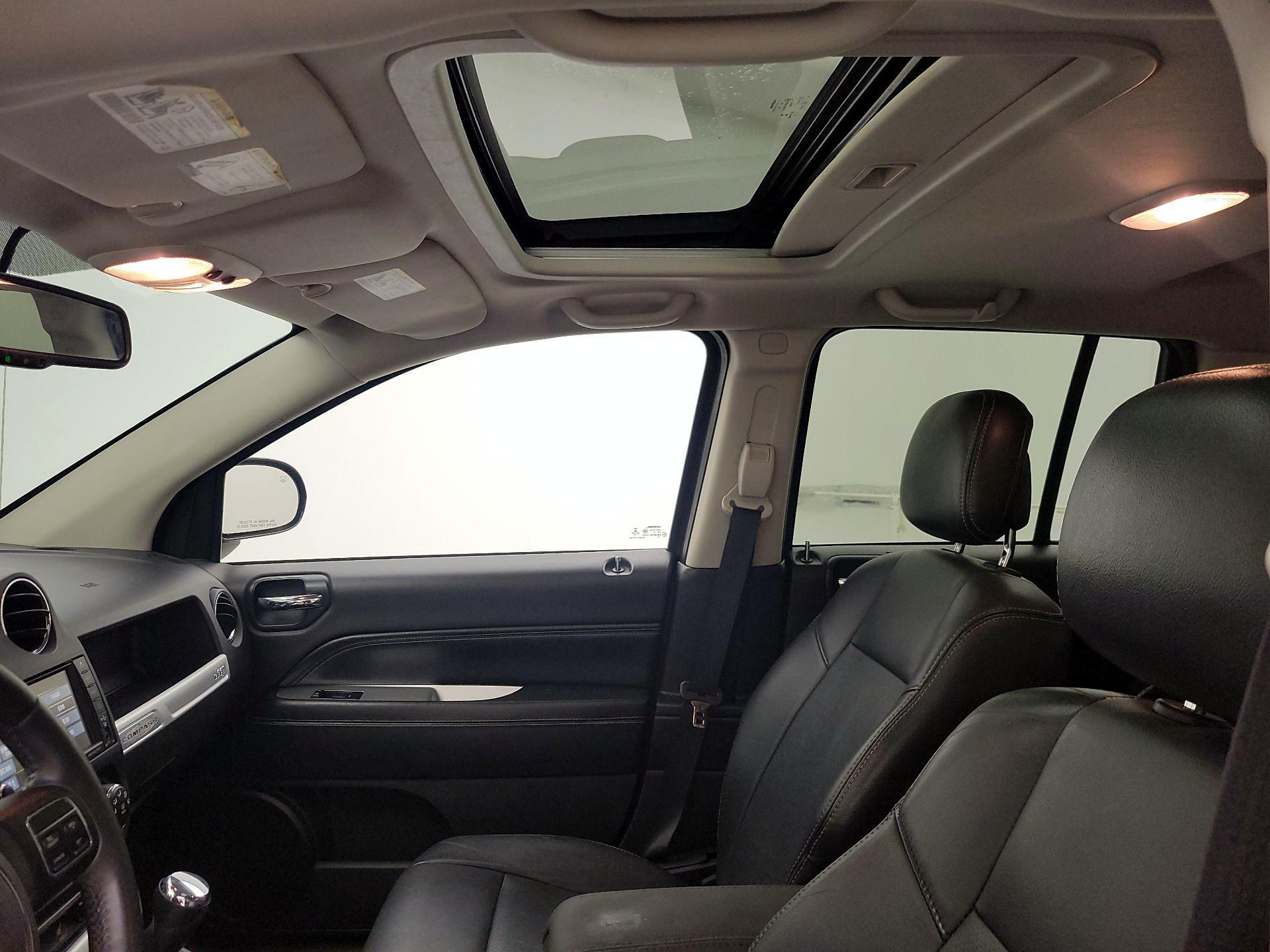 Thumbnail: 2014 Jeep Compass - 18