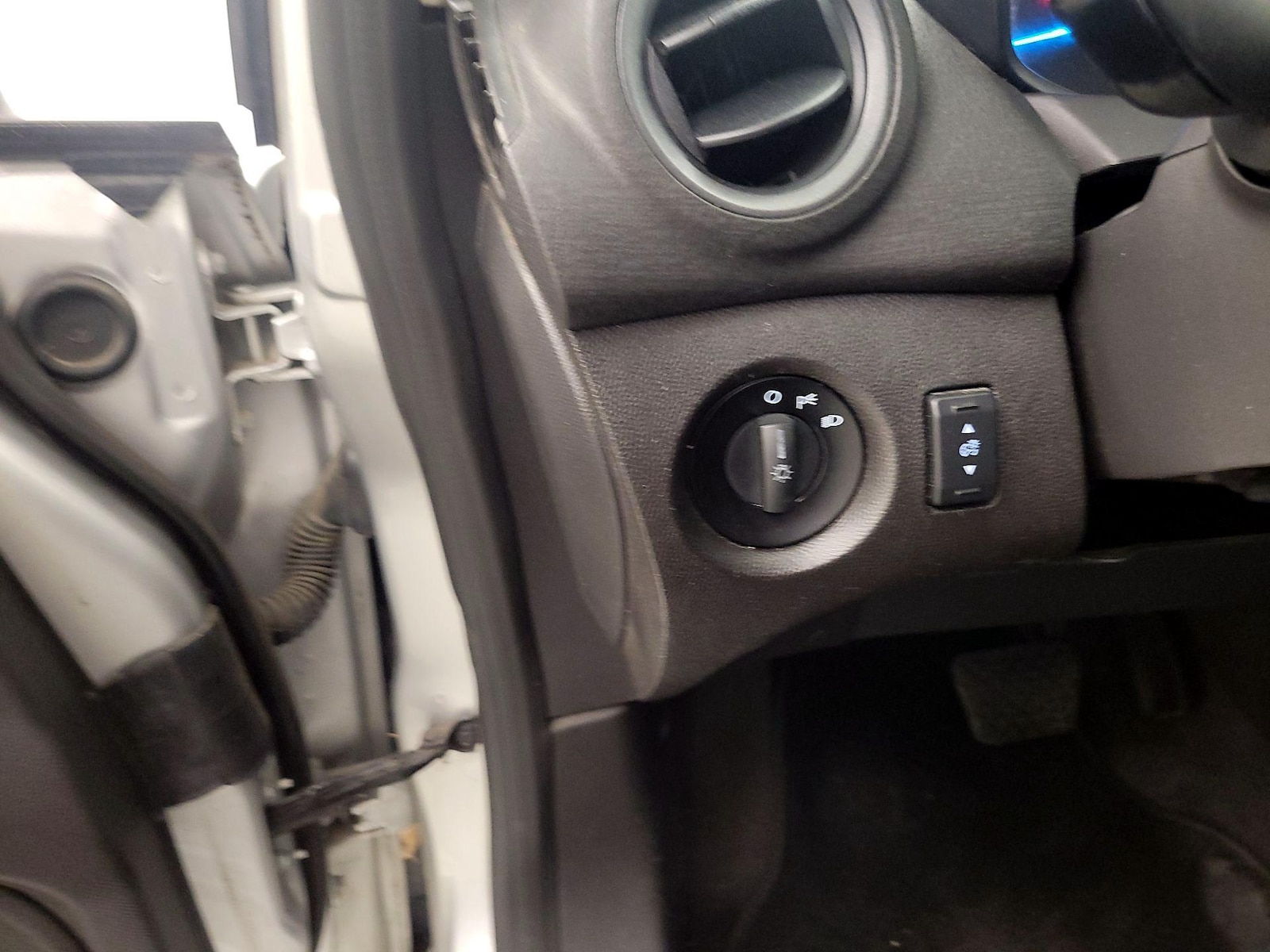 2014 Ford Fiesta S - Photo 14