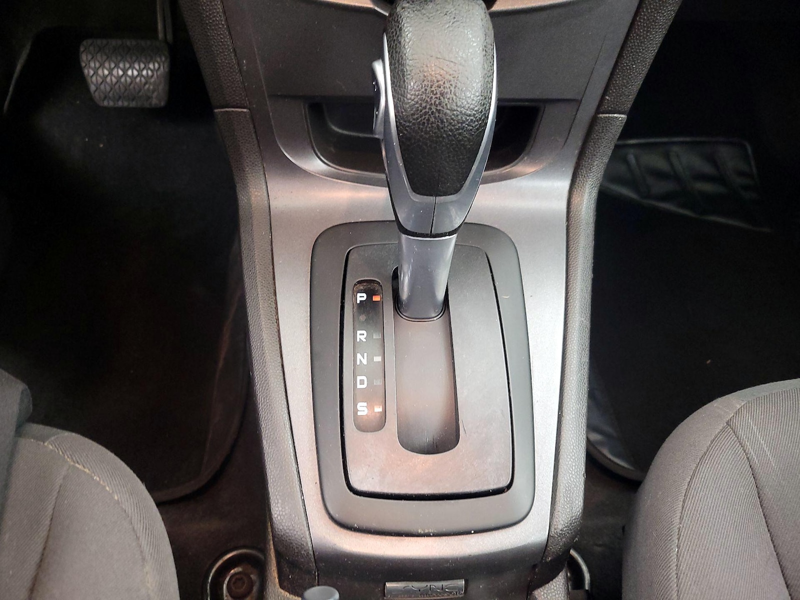 2014 Ford Fiesta S - Photo 17
