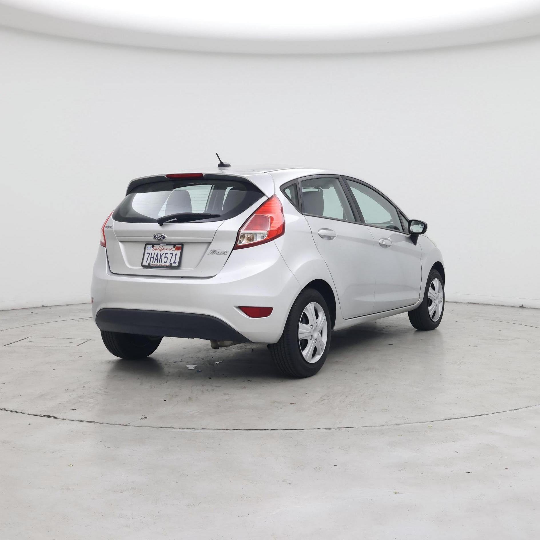 Thumbnail: 2014 Ford Fiesta - 8