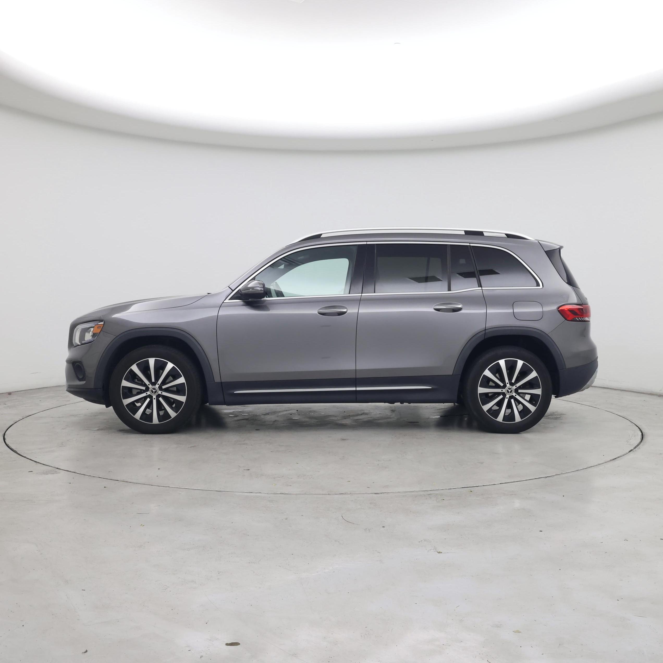 Thumbnail: 2021 Mercedes-Benz GLB - 3