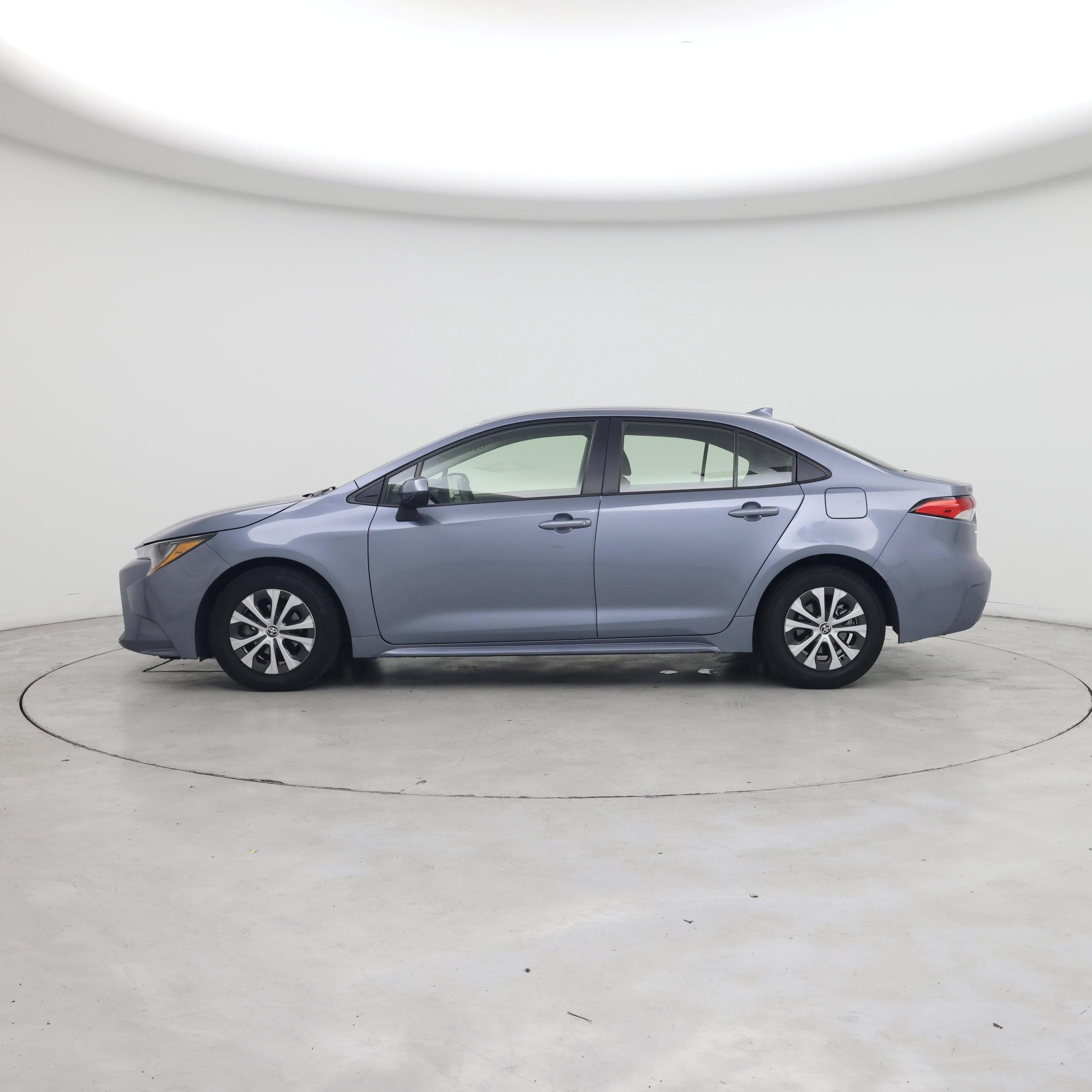 Thumbnail: 2022 Toyota Corolla - 3