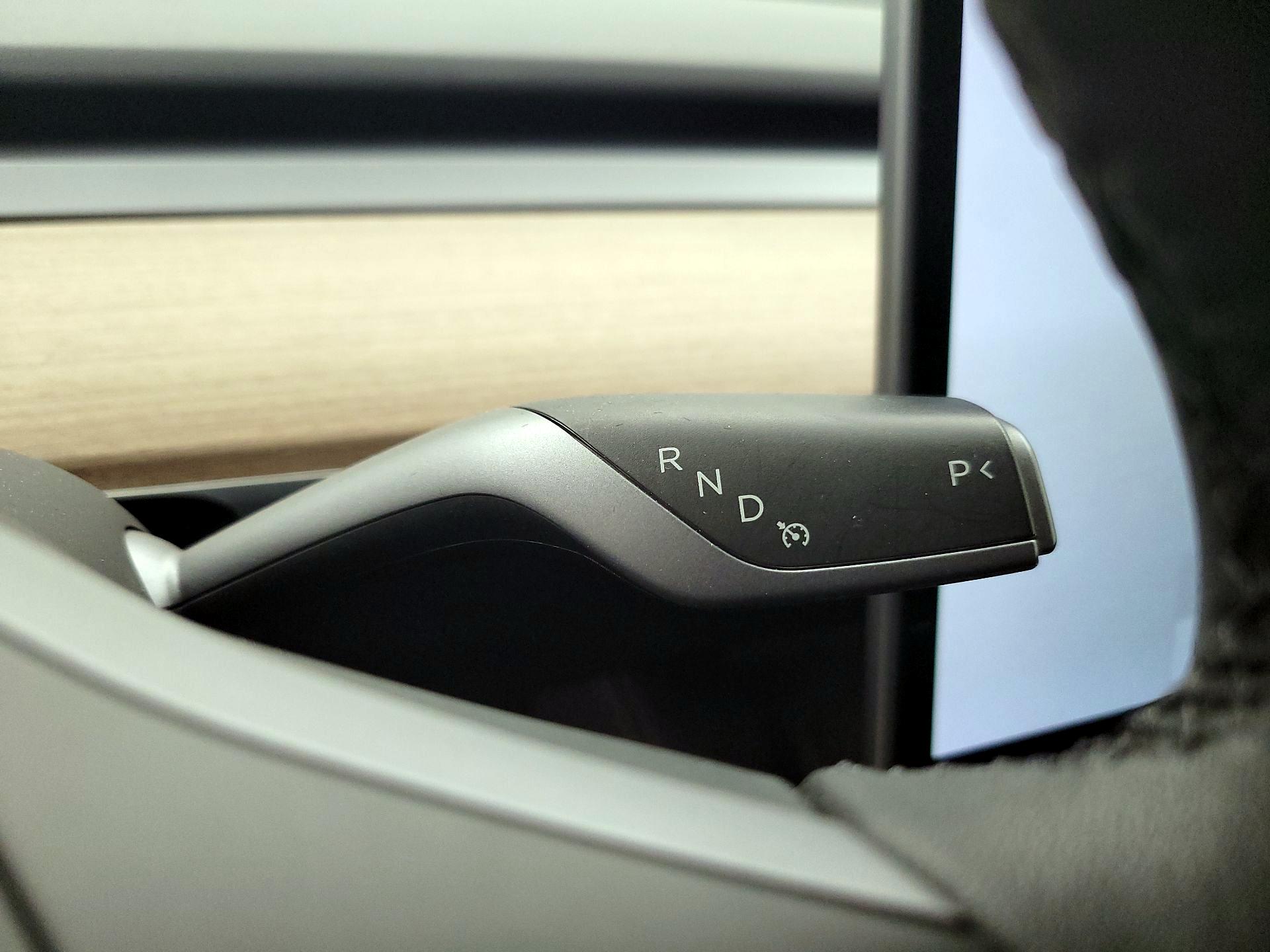 Thumbnail: 2022 Tesla Model Y - 17